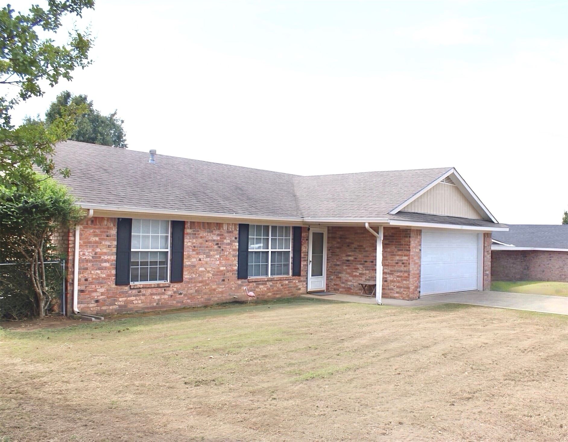 121 Ridgecrest Drive Property Photo 2