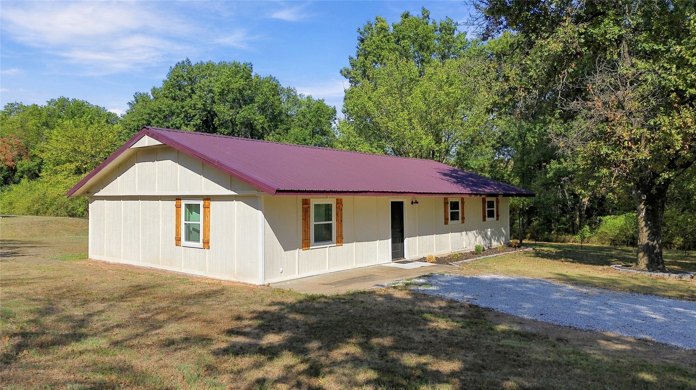 105778 S 4310 Property Photo 6