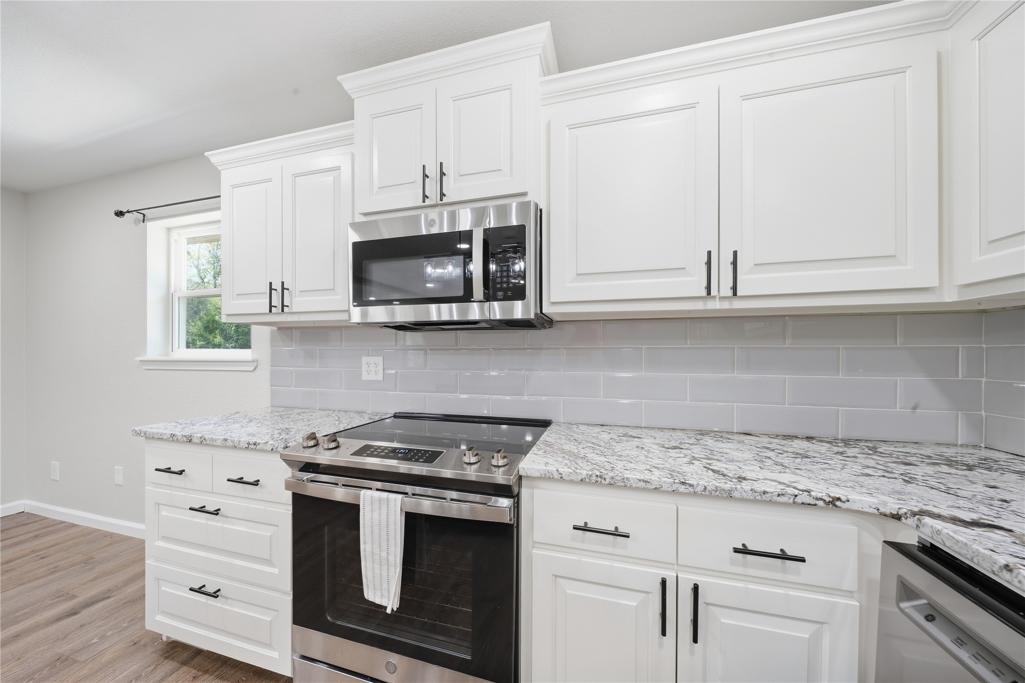 105778 S 4310 Property Photo 17