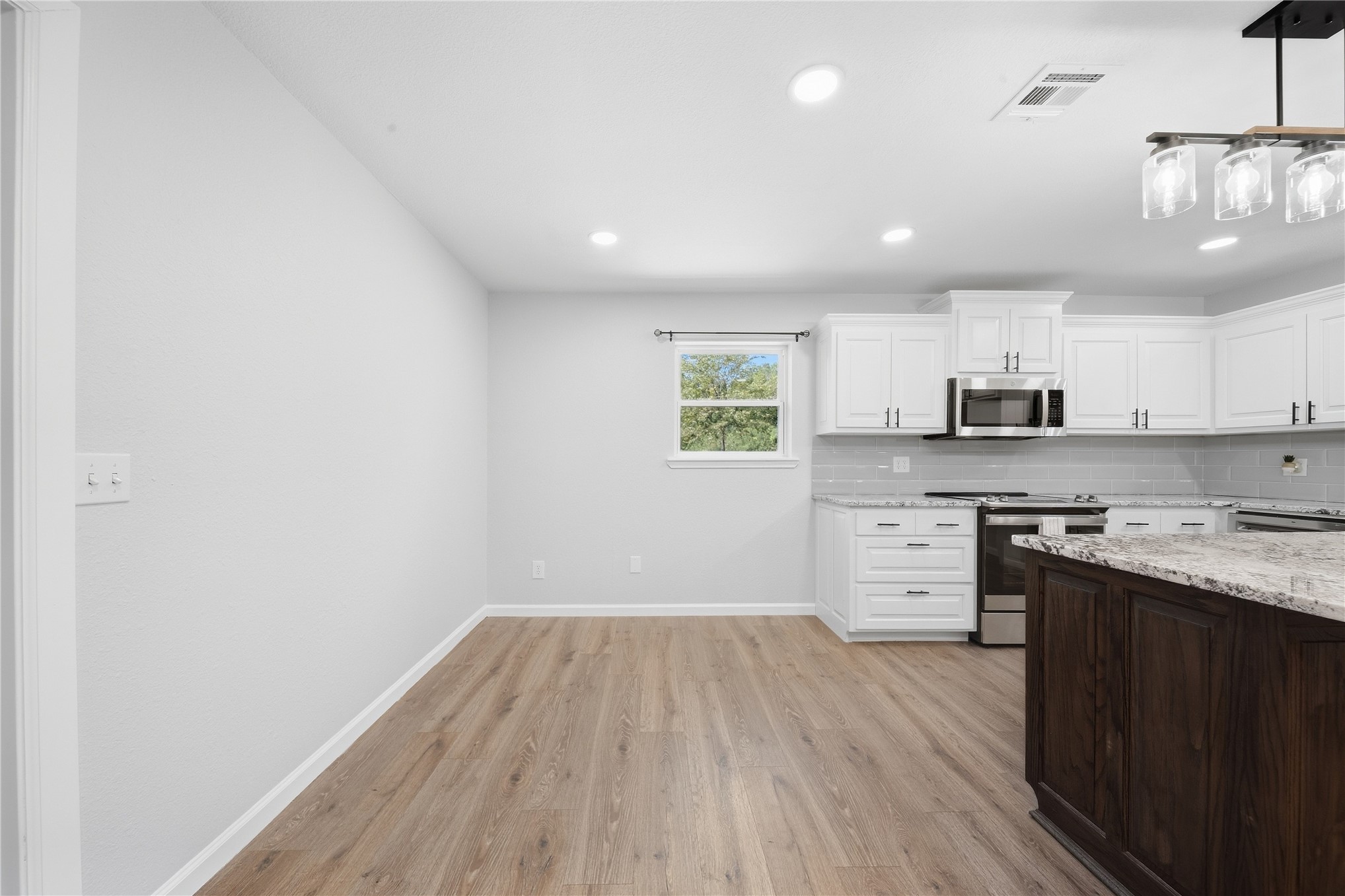 105778 S 4310 Property Photo 20