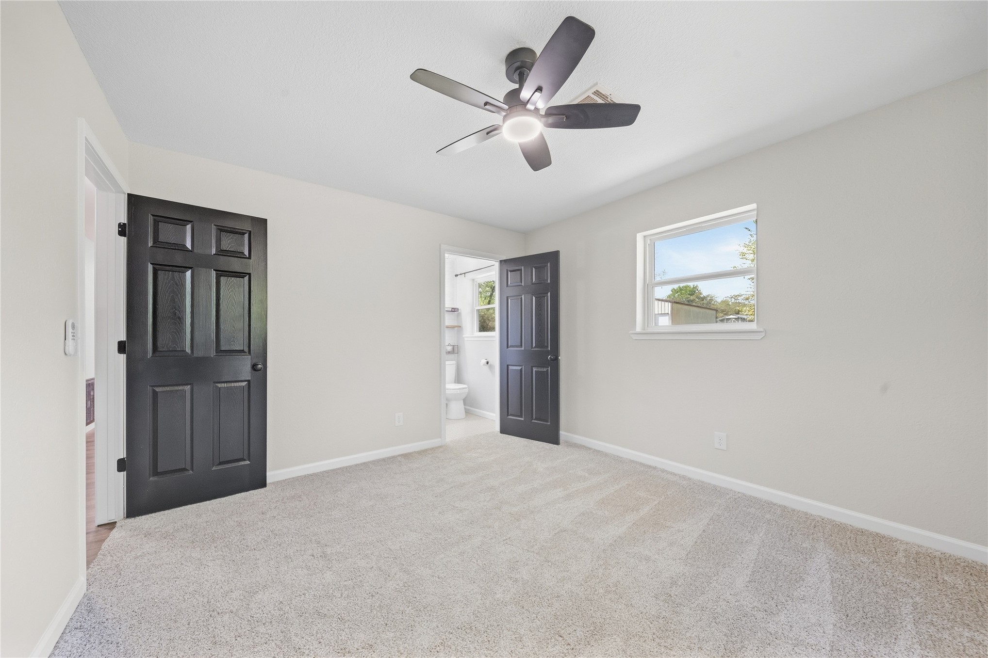 105778 S 4310 Property Photo 23