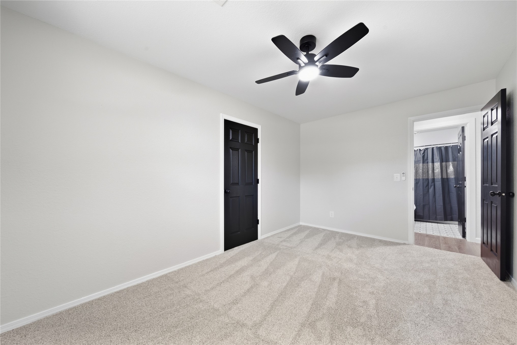 105778 S 4310 Property Photo 26