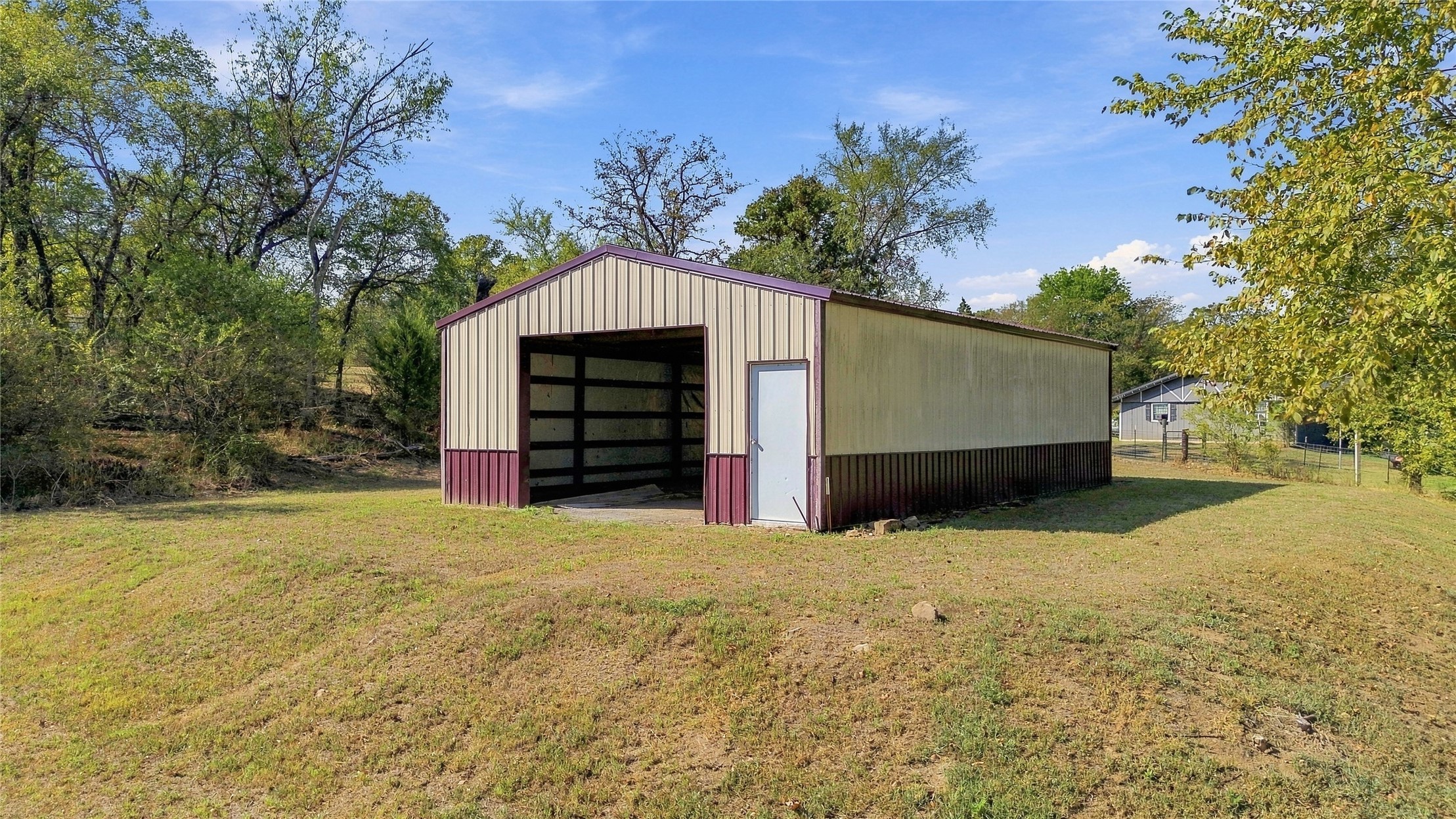 105778 S 4310 Property Photo 36