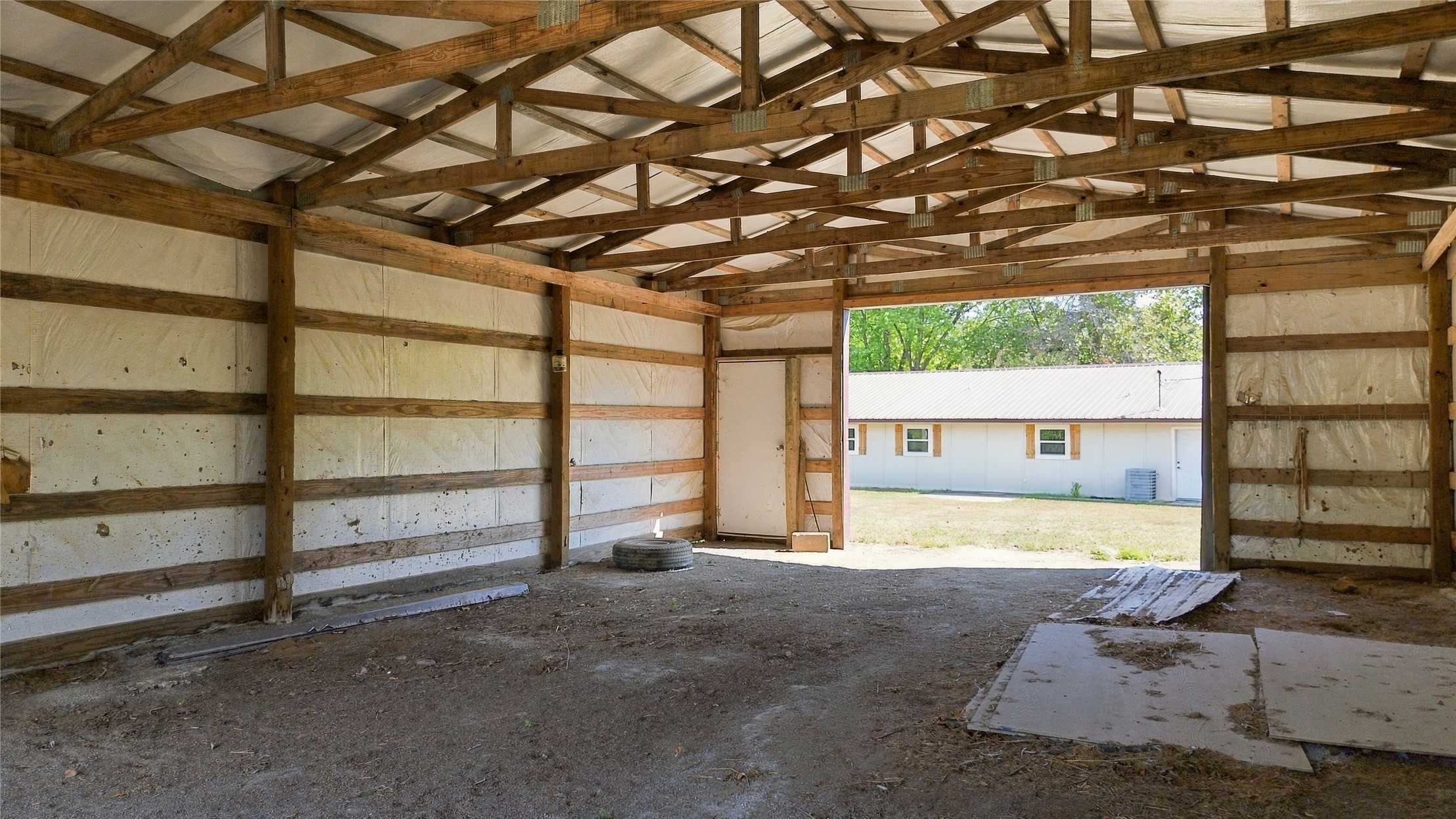 105778 S 4310 Property Photo 37