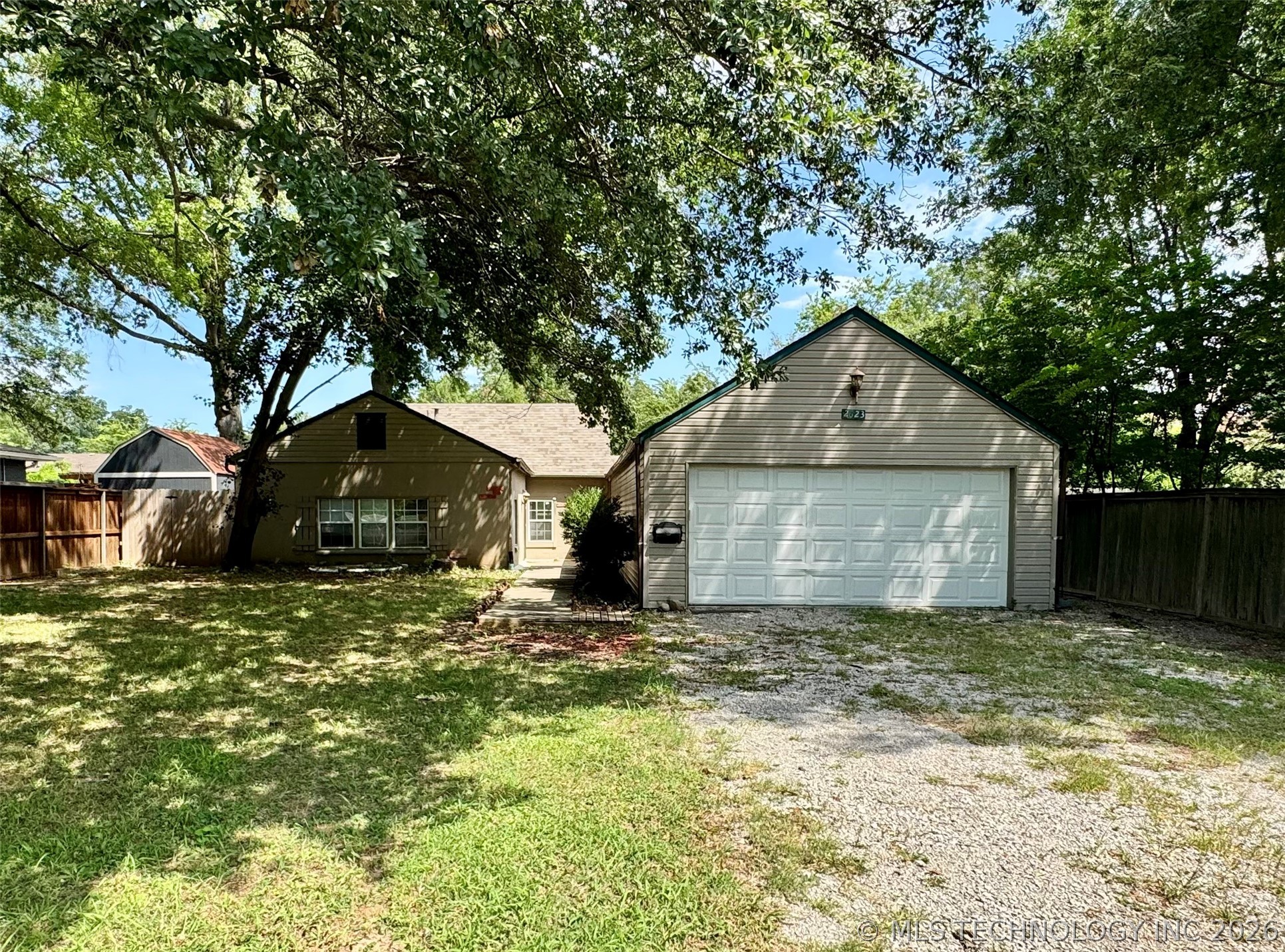 2623 E 55th Place Property Photo 1