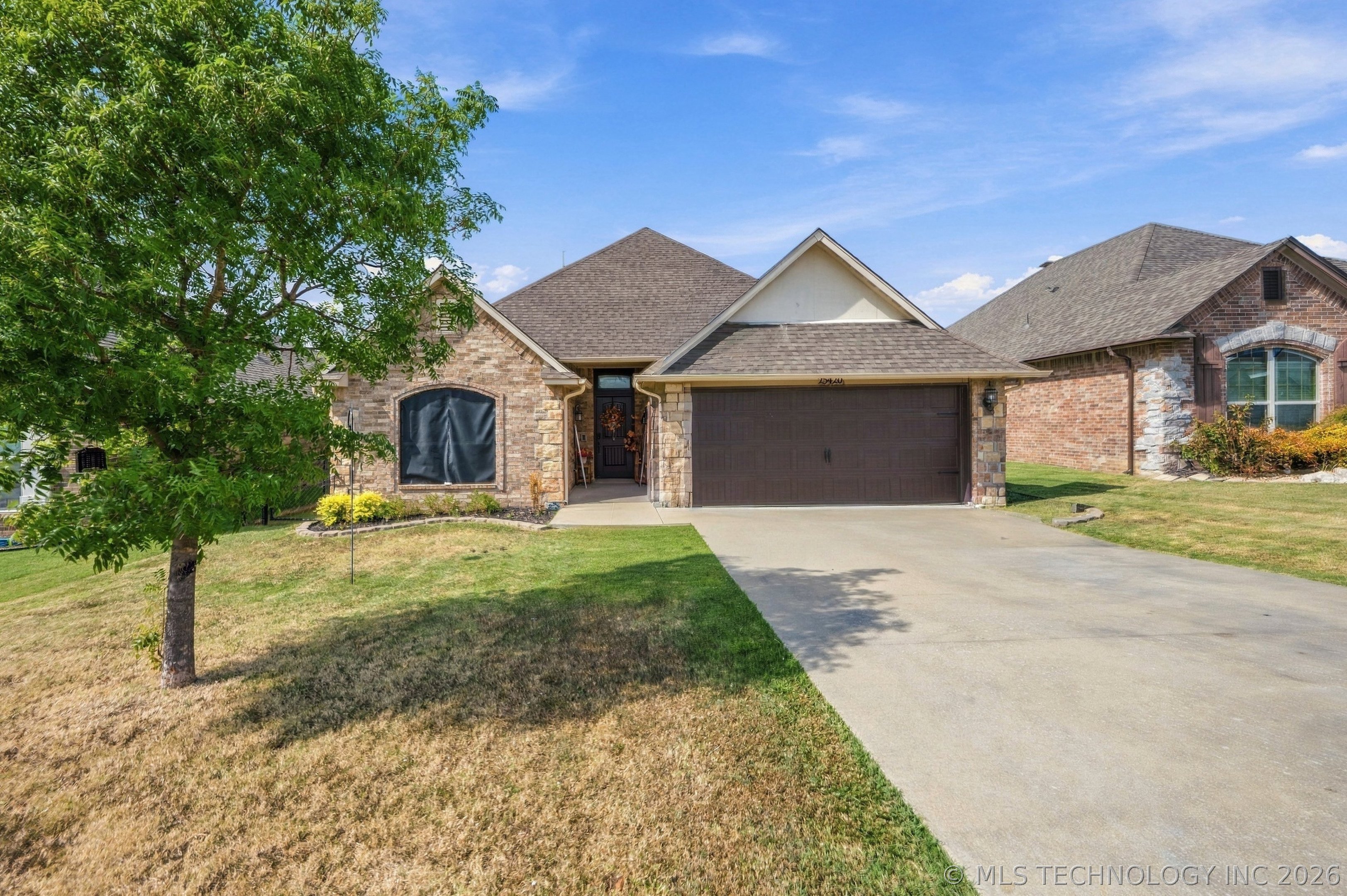 25420 Stonebridge Parkway Property Photo 1