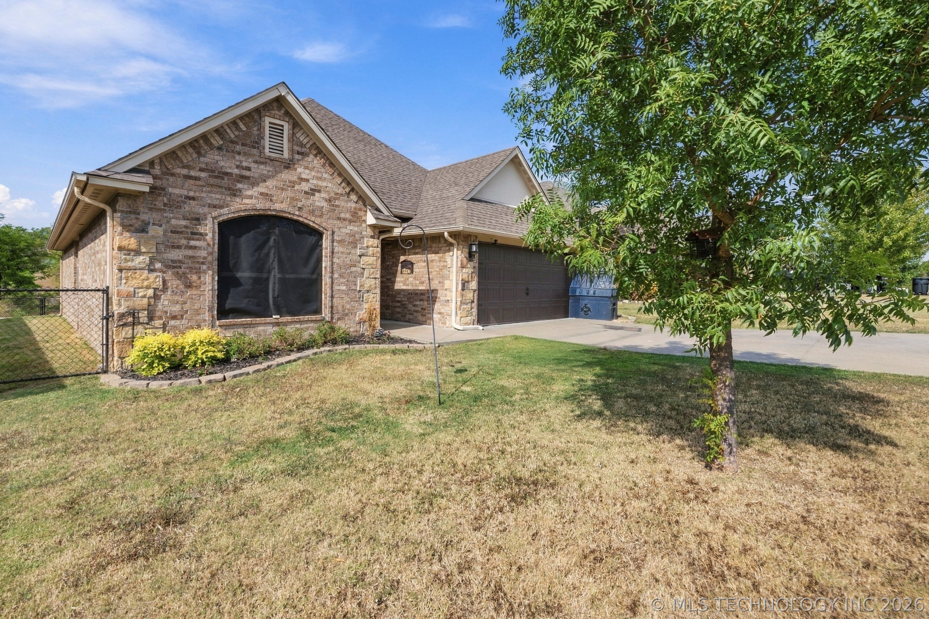 25420 Stonebridge Parkway Property Photo 4
