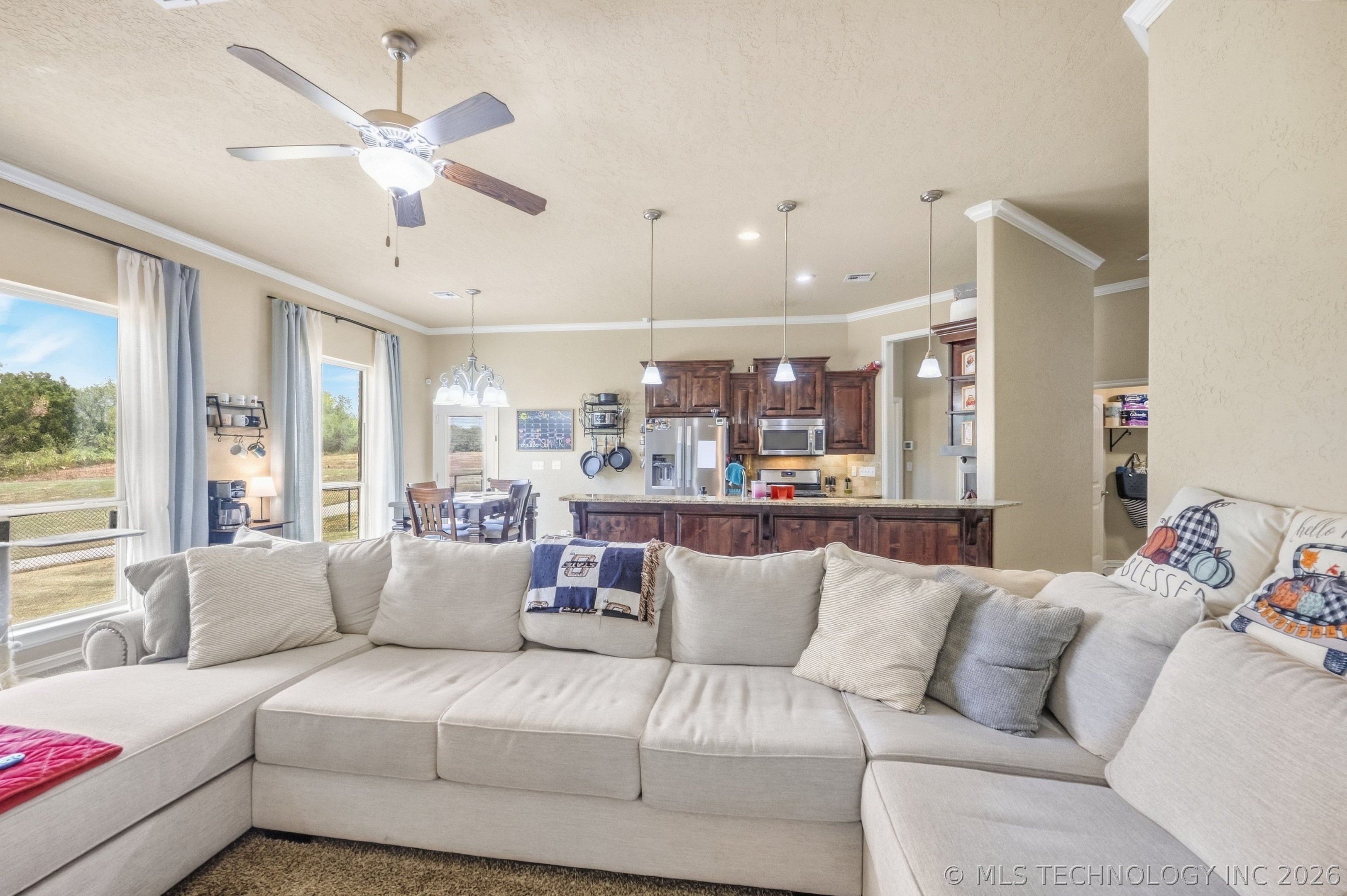 25420 Stonebridge Parkway Property Photo 7