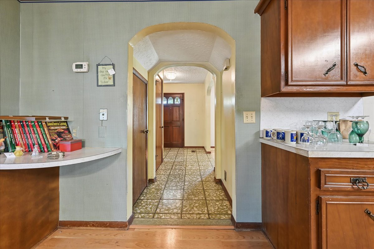 274 Crestwood Drive Property Photo 15