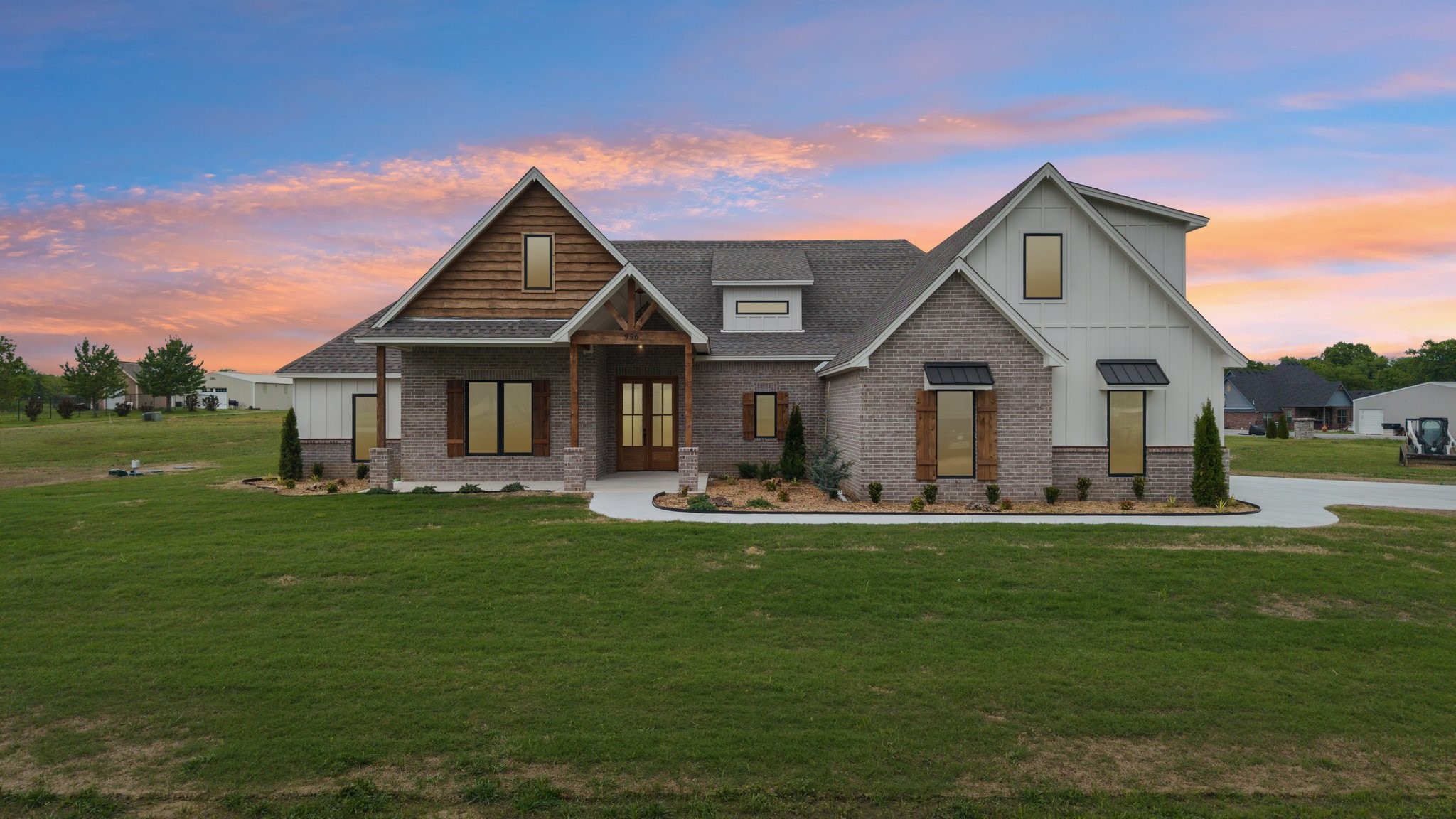 0956 Blue Bird Lane Property Photo 1