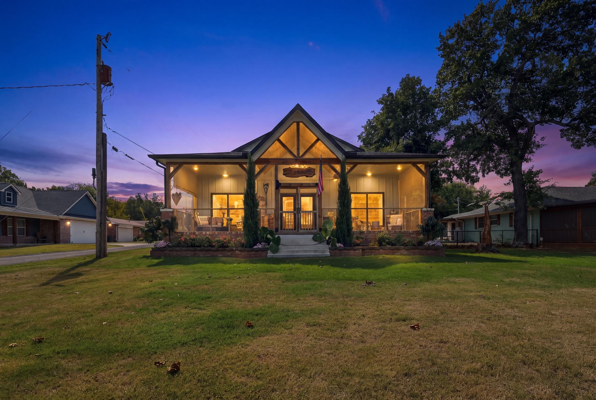 414453 E 1074 Property Photo 1