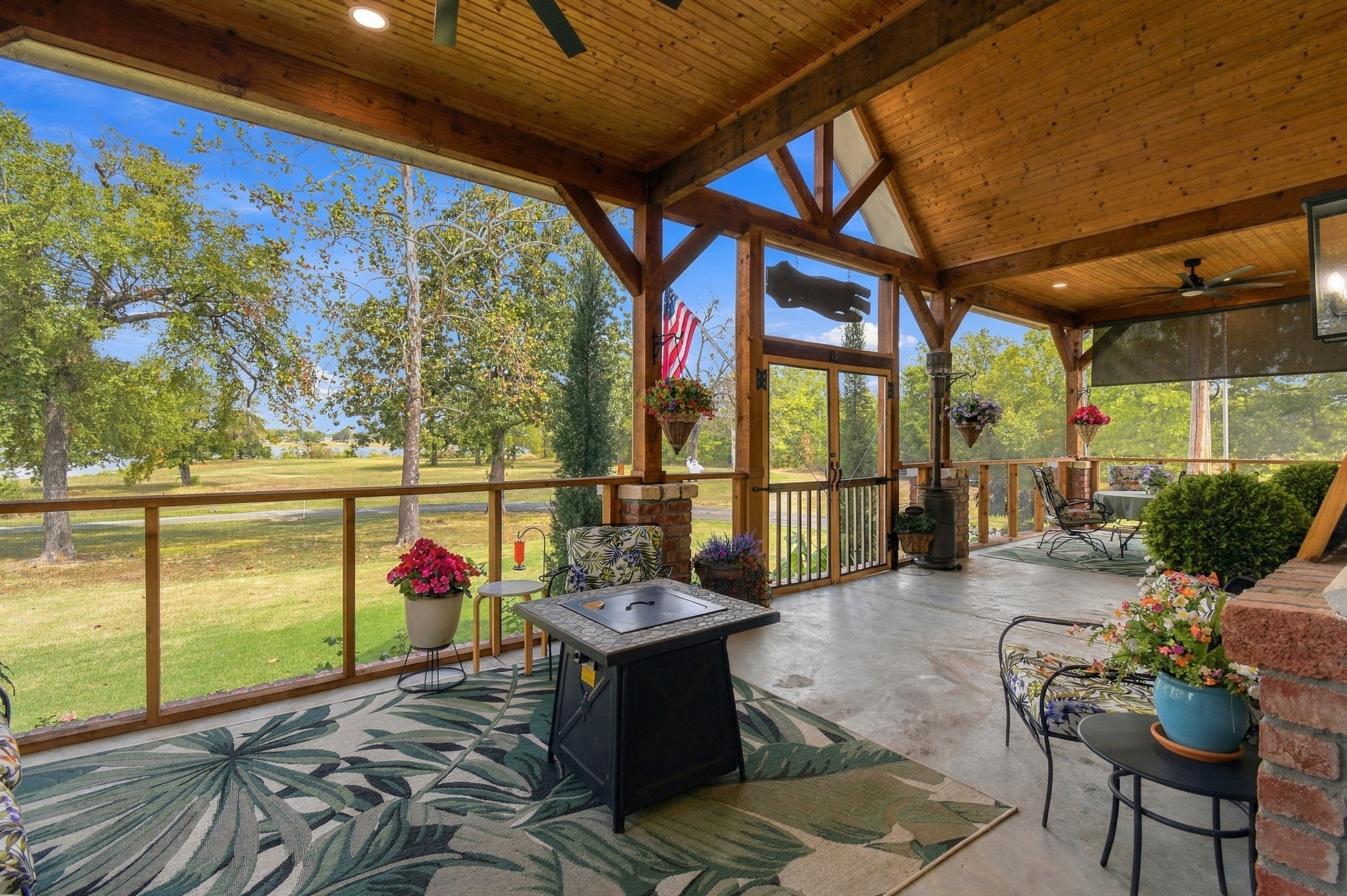 414453 E 1074 Property Photo 5