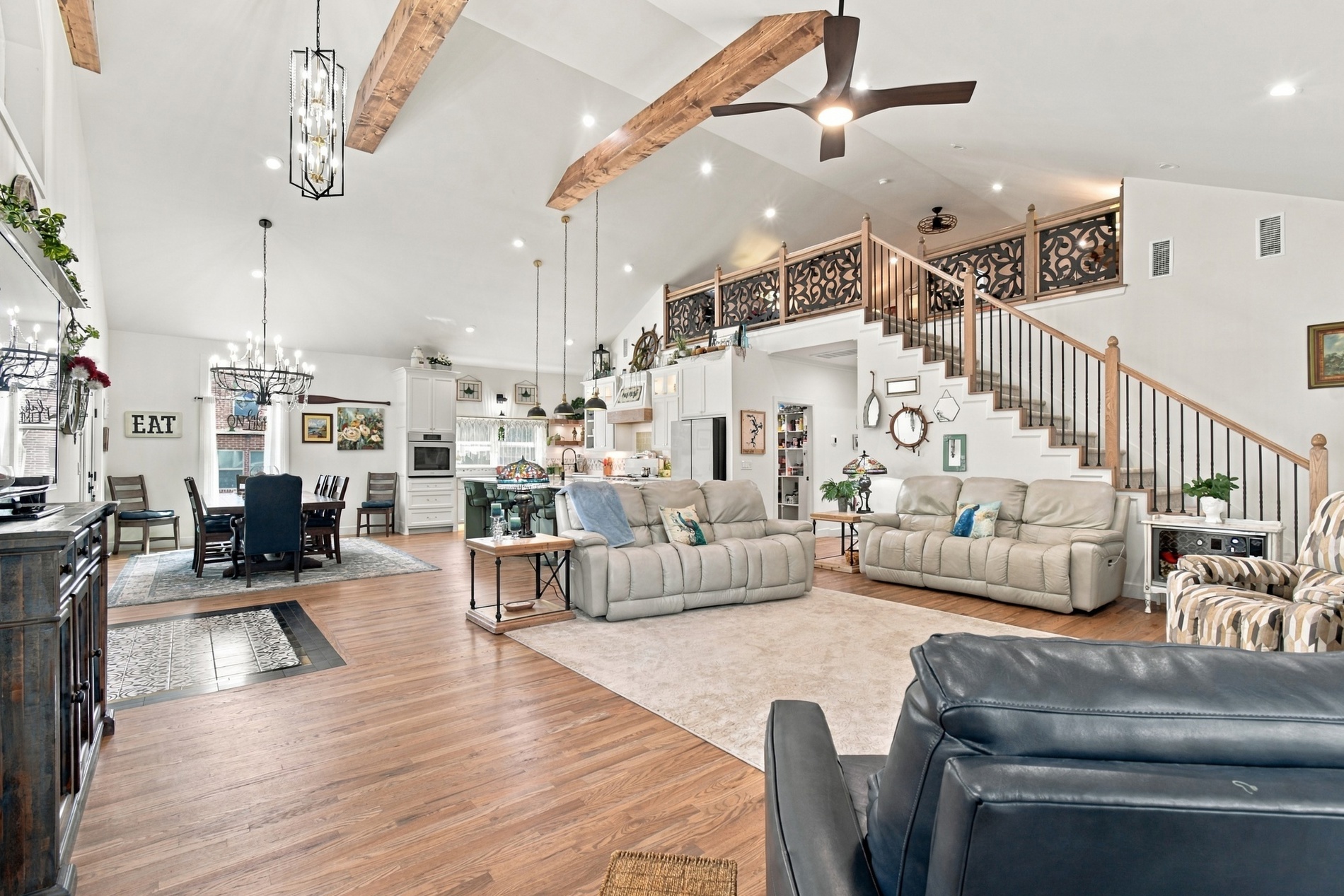 414453 E 1074 Property Photo 13