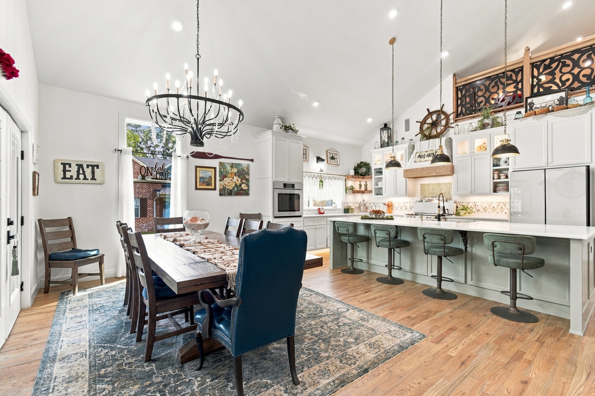 414453 E 1074 Property Photo 17