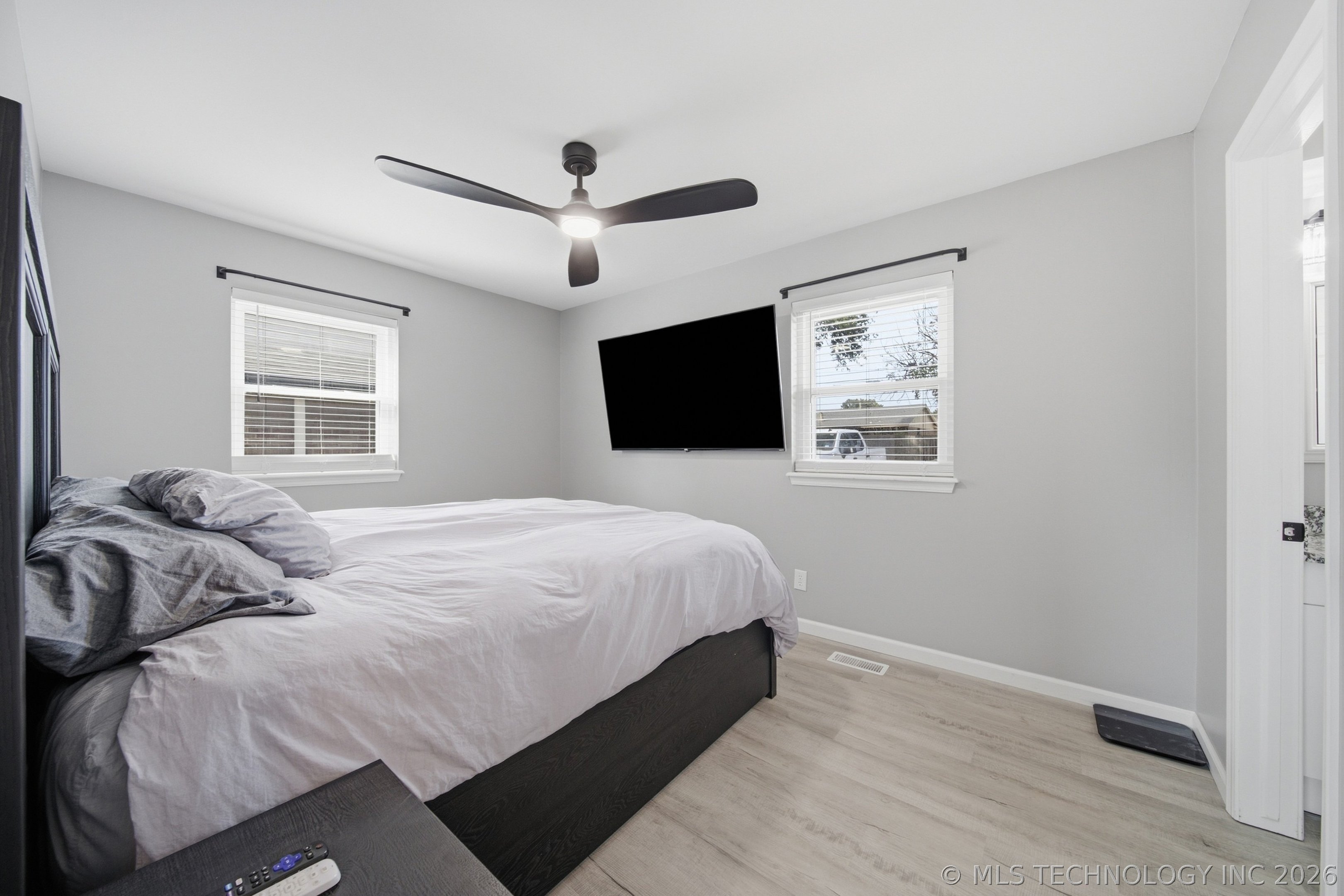 305 N Wortman Place Property Photo 16