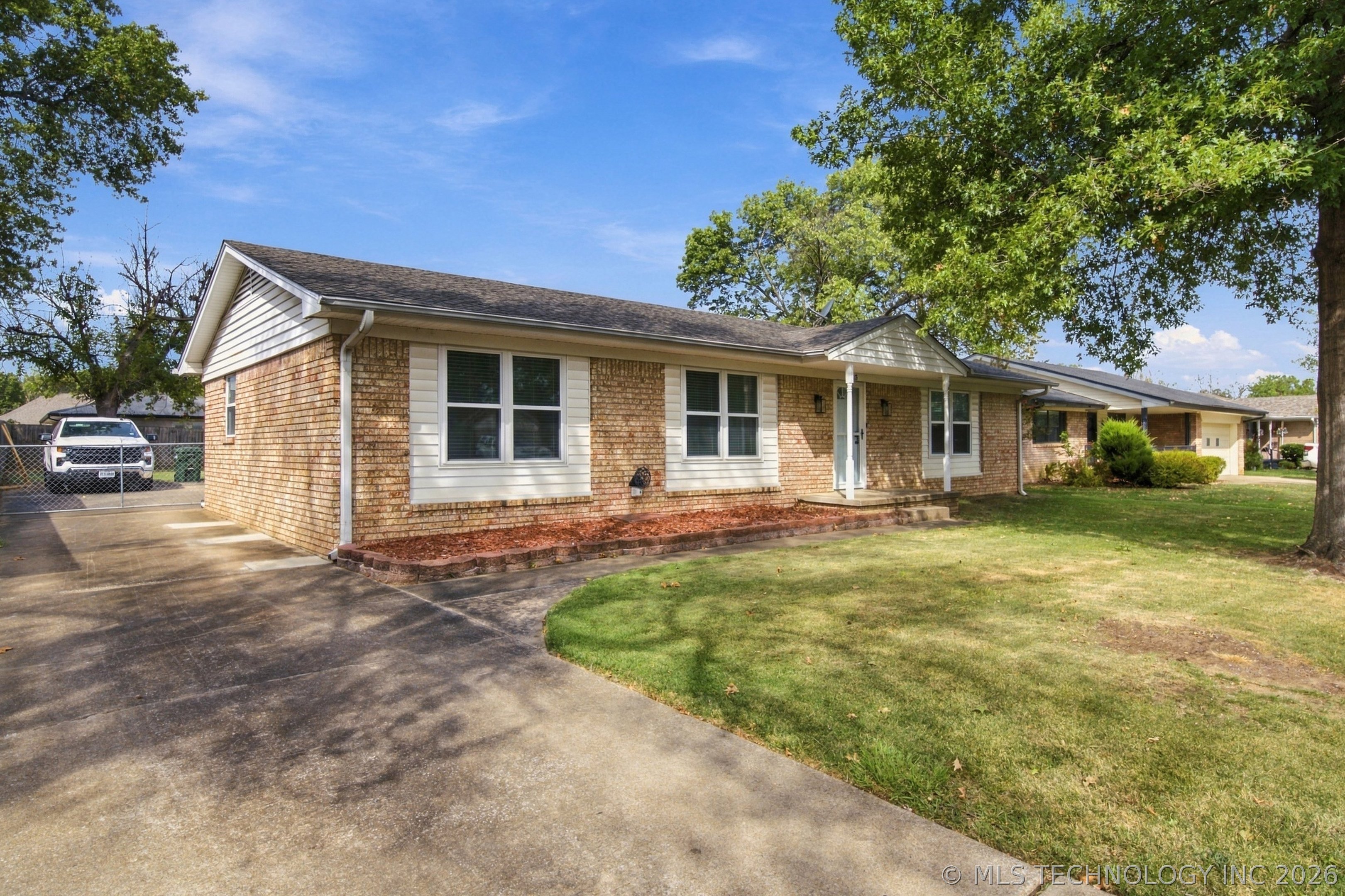 305 N Wortman Place Property Photo 30