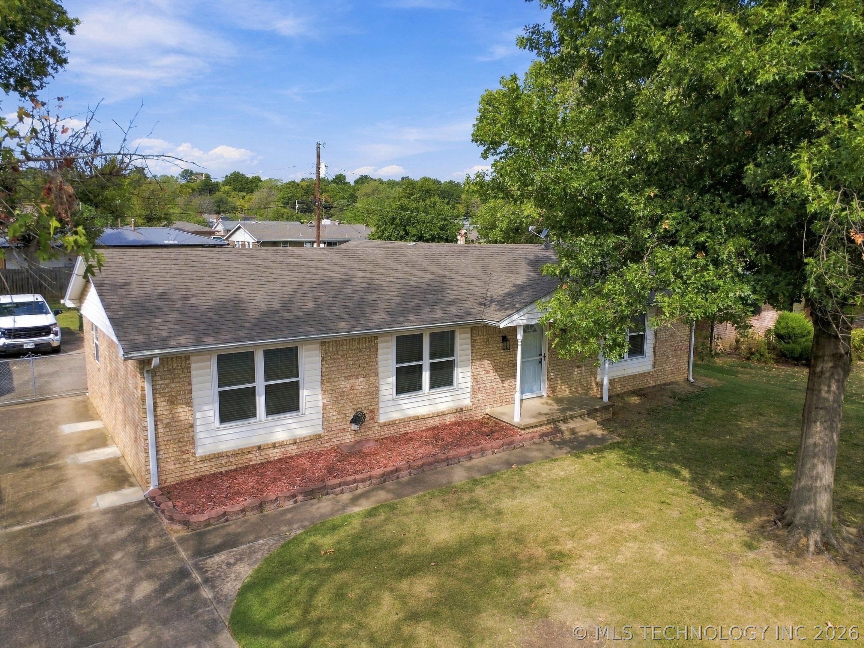 305 N Wortman Place Property Photo 31