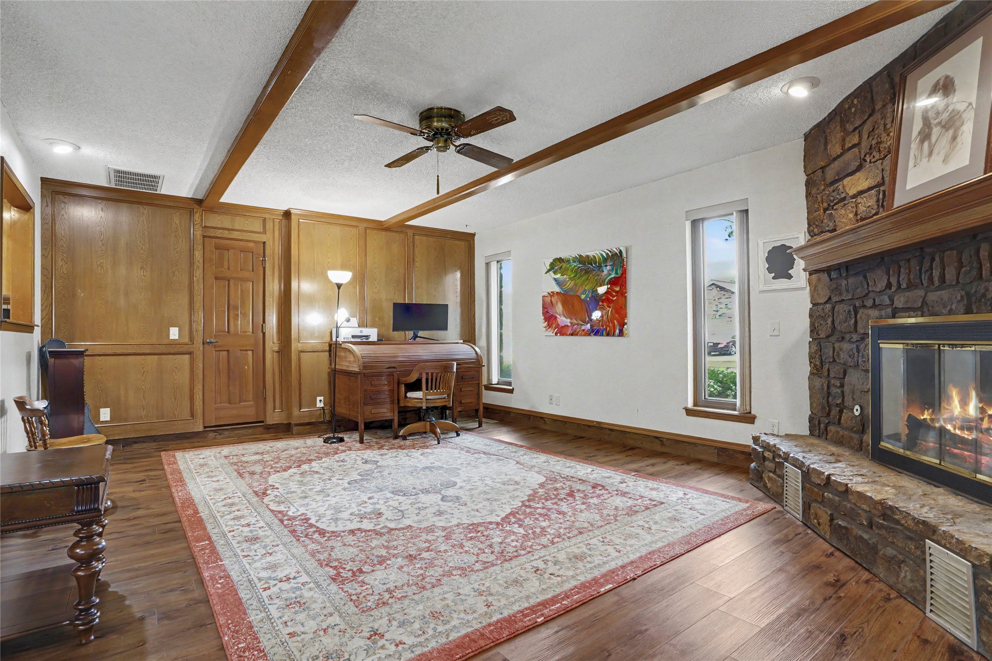 8401 Fairway Place Property Photo 17