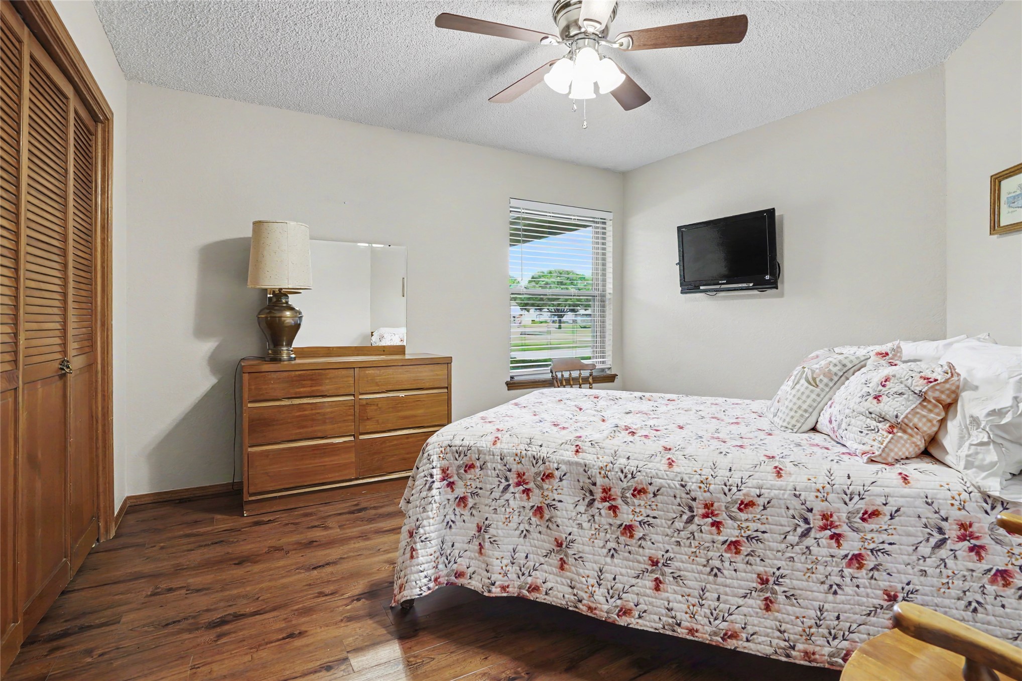 8401 Fairway Place Property Photo 25