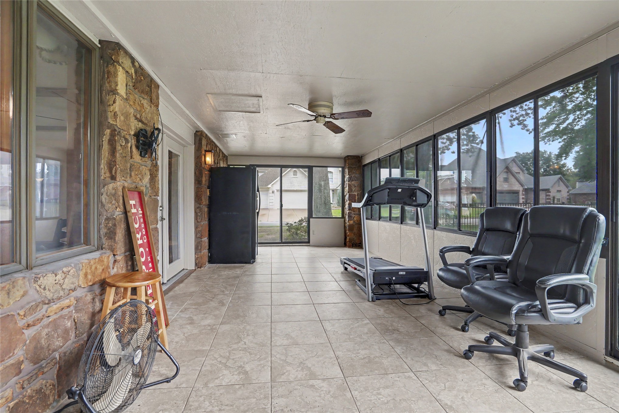 8401 Fairway Place Property Photo 34