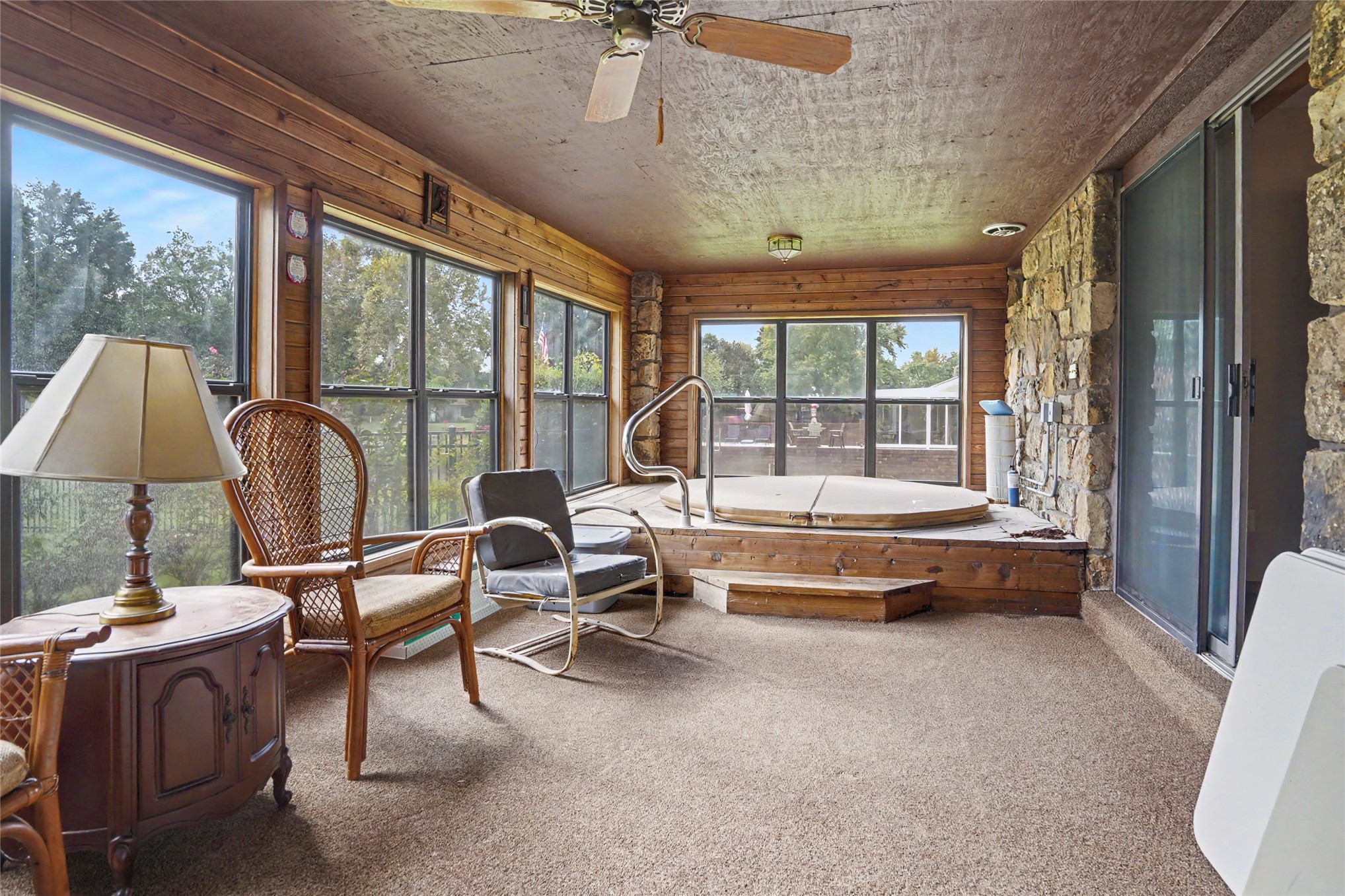 8401 Fairway Place Property Photo 35