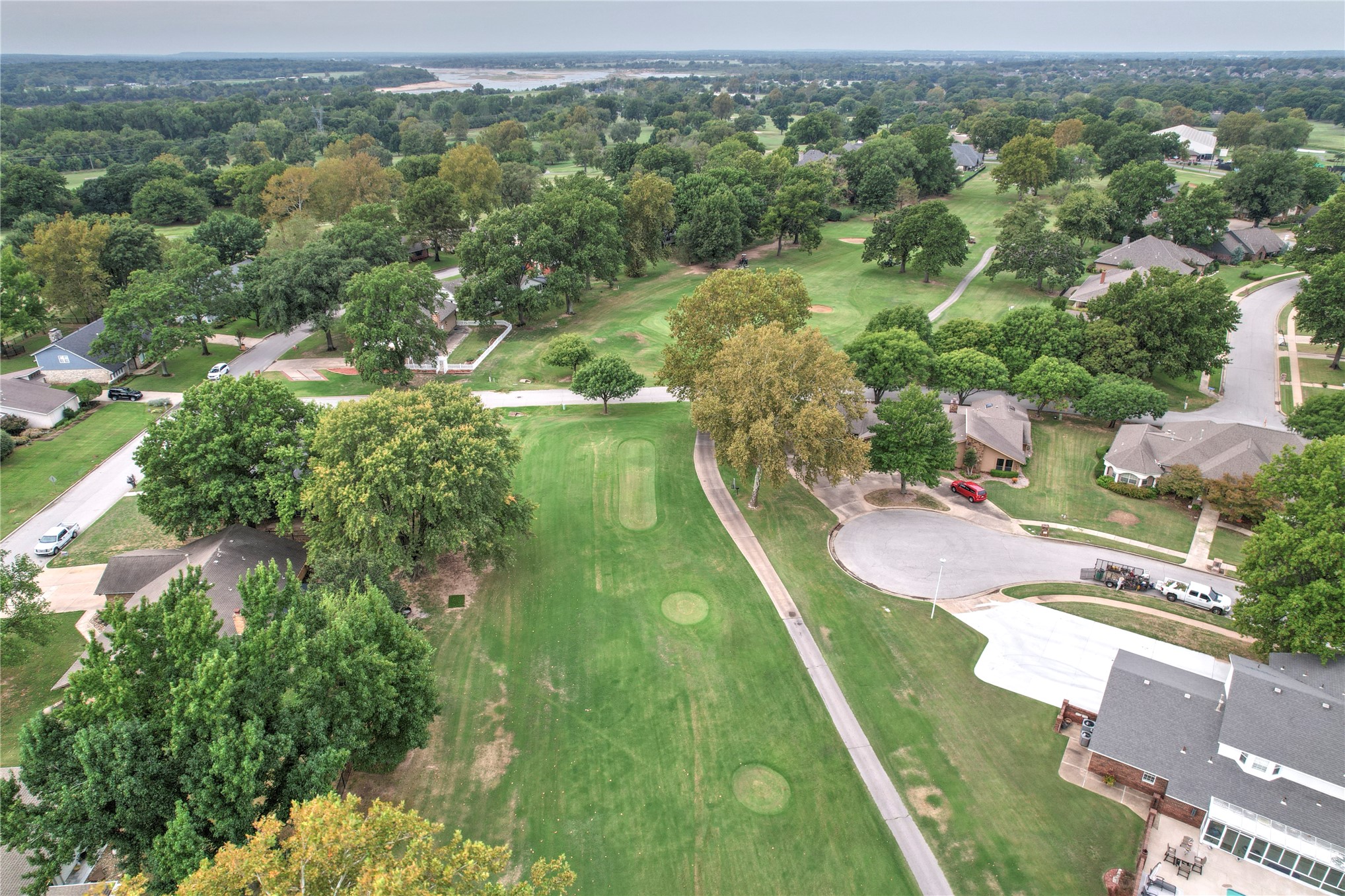 8401 Fairway Place Property Photo 42