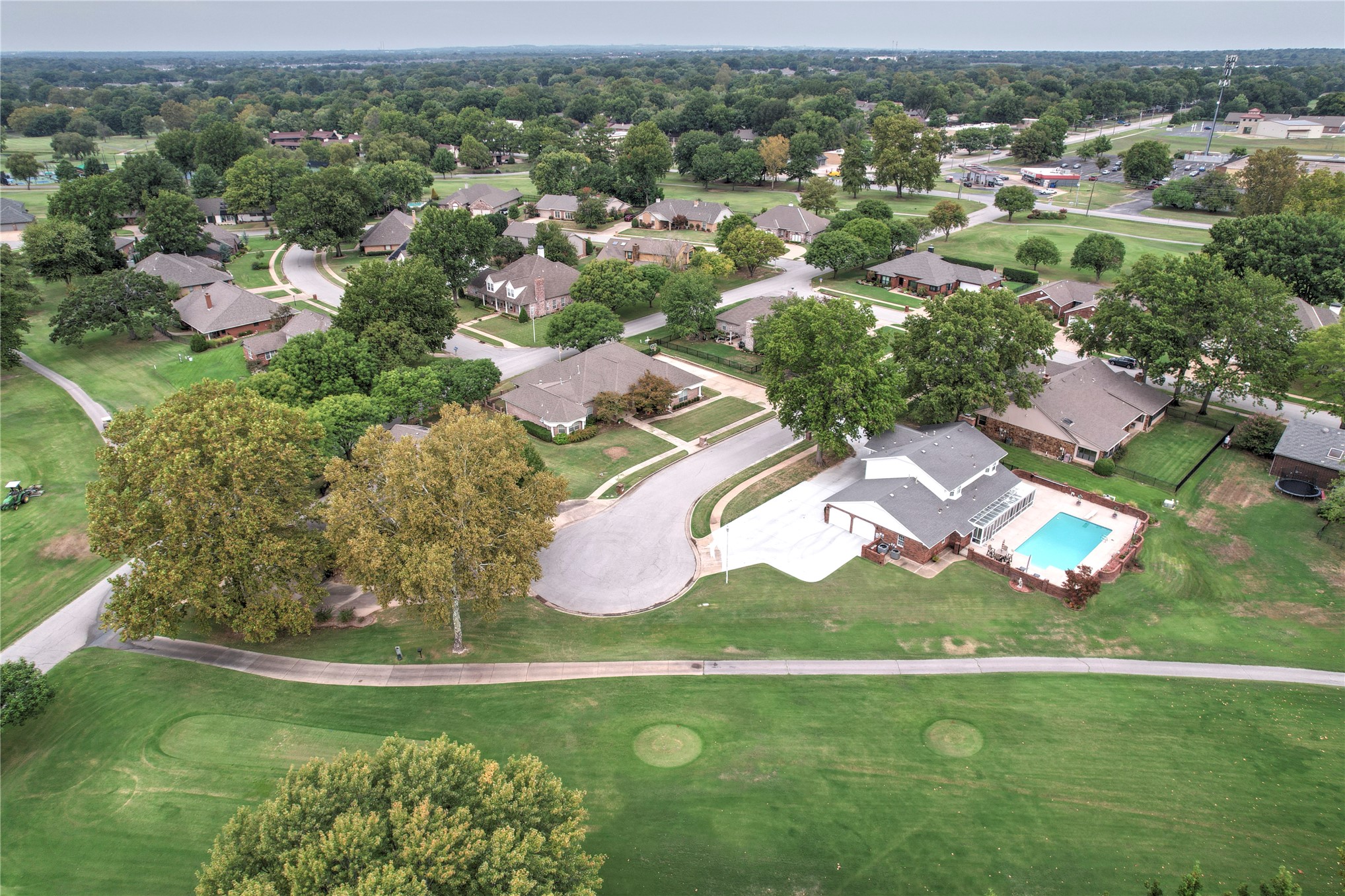 8401 Fairway Place Property Photo 43