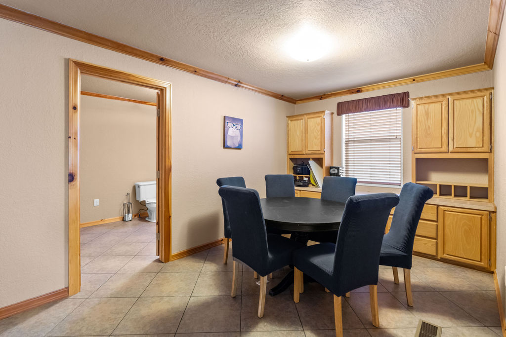 7593 Thomas Avenue N Property Photo 53