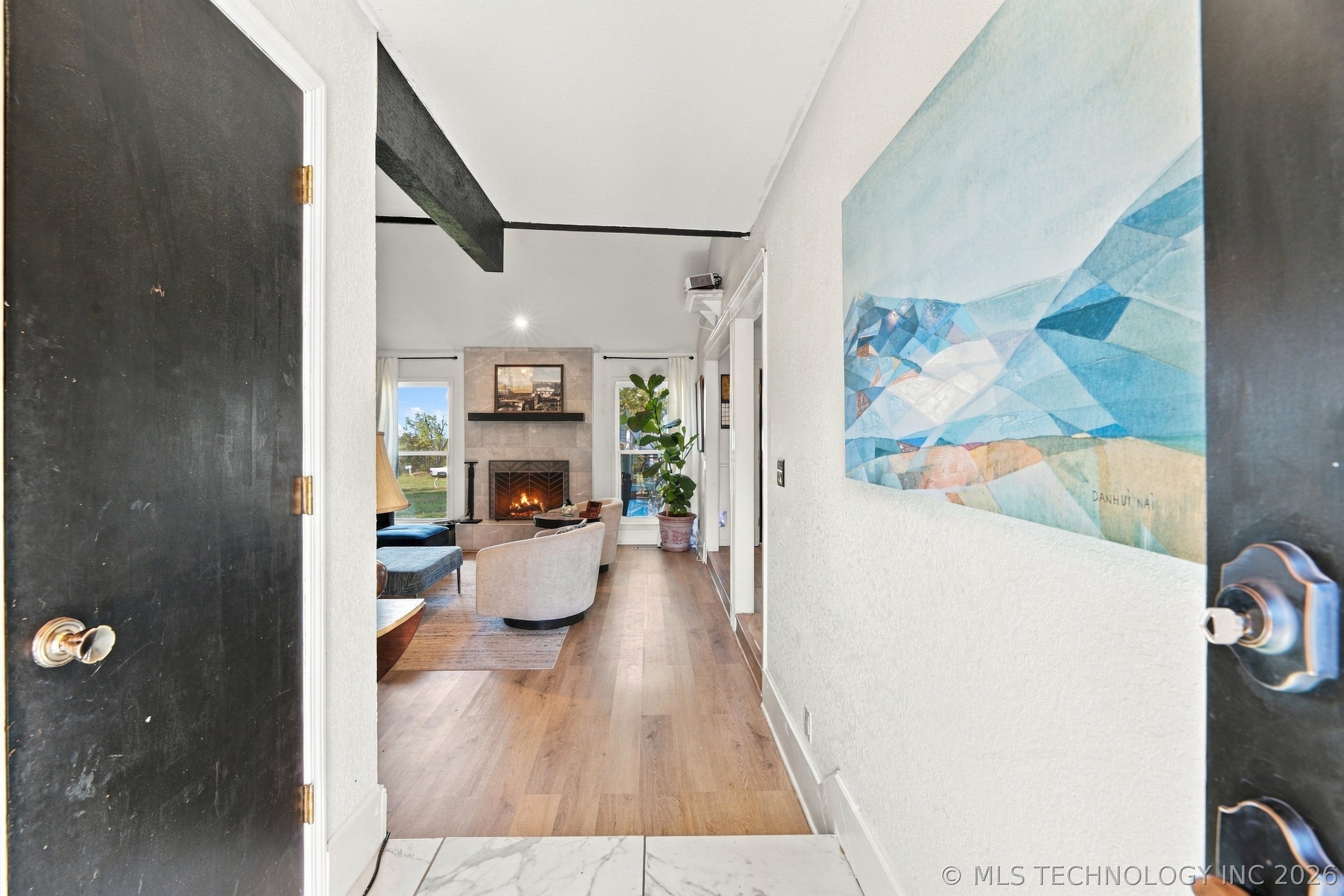 893 Bayshore Drive Property Photo 4