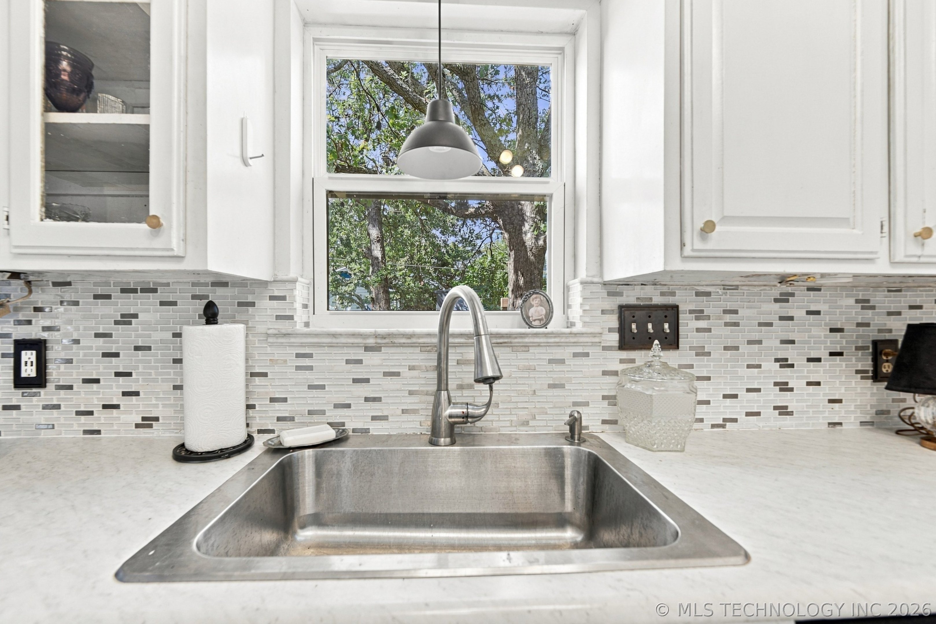 893 Bayshore Drive Property Photo 12