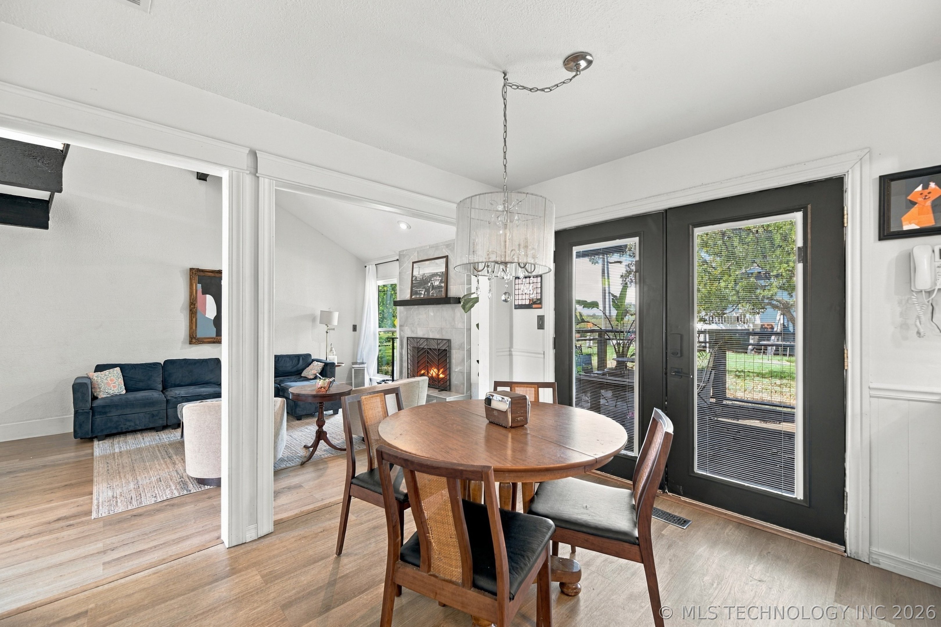 893 Bayshore Drive Property Photo 14