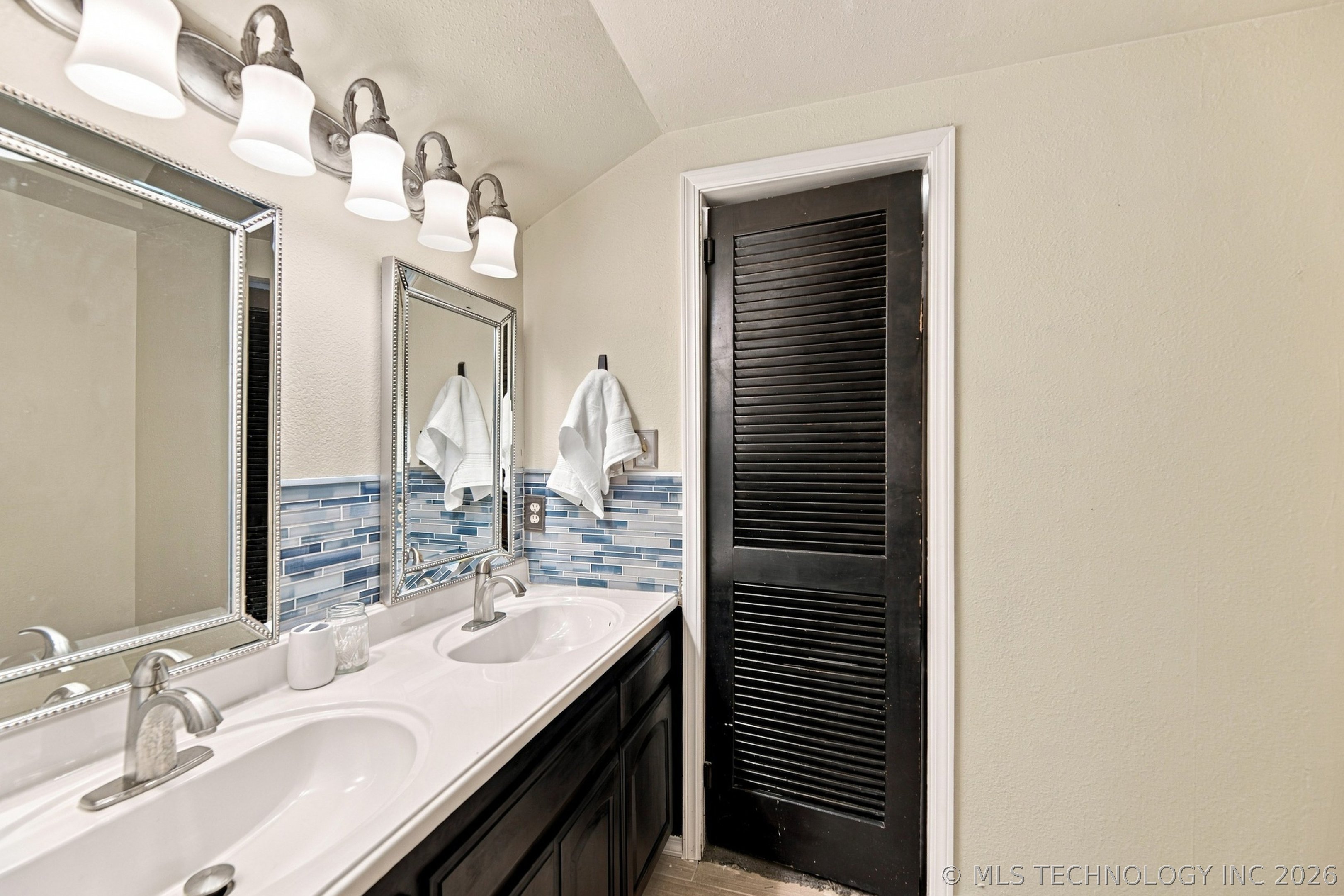 893 Bayshore Drive Property Photo 25