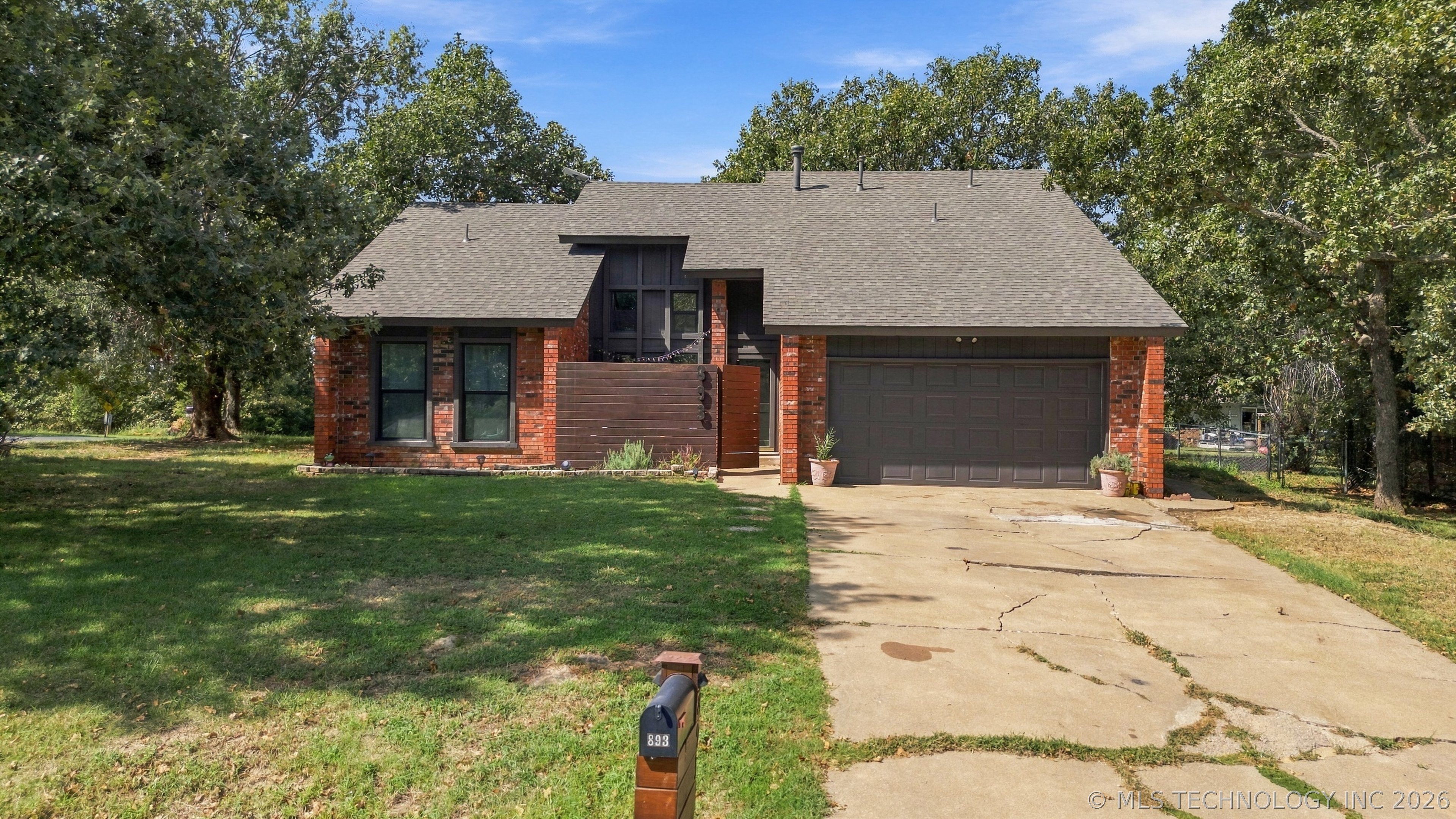 893 Bayshore Drive Property Photo 40