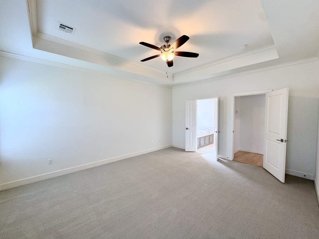 6601 S Indianwood Avenue Property Photo 12