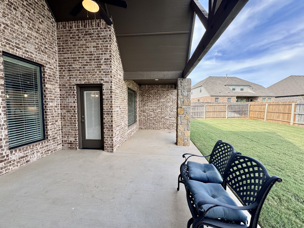 6601 S Indianwood Avenue Property Photo 34