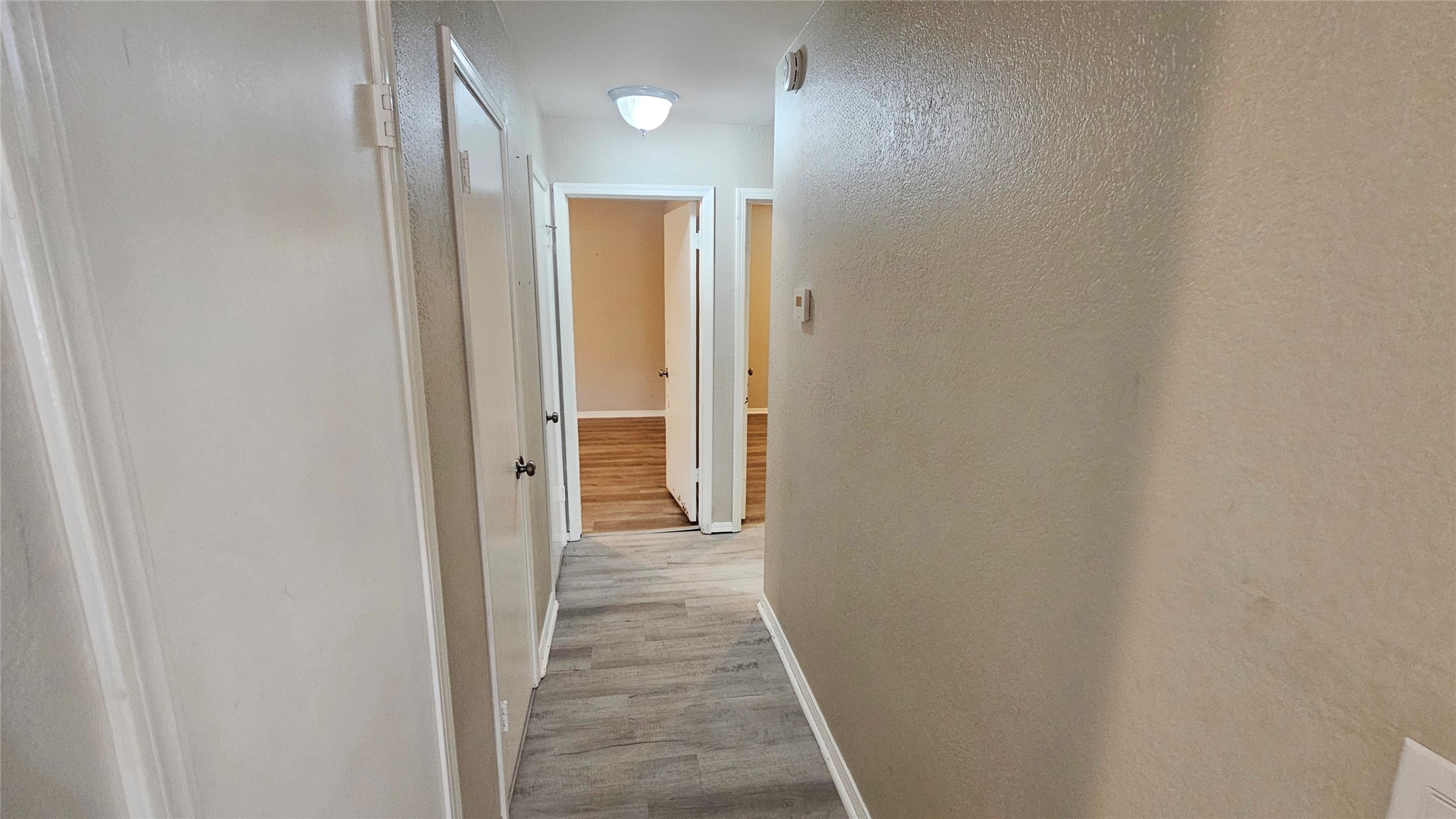 1212 S Walnut Avenue Property Photo 9