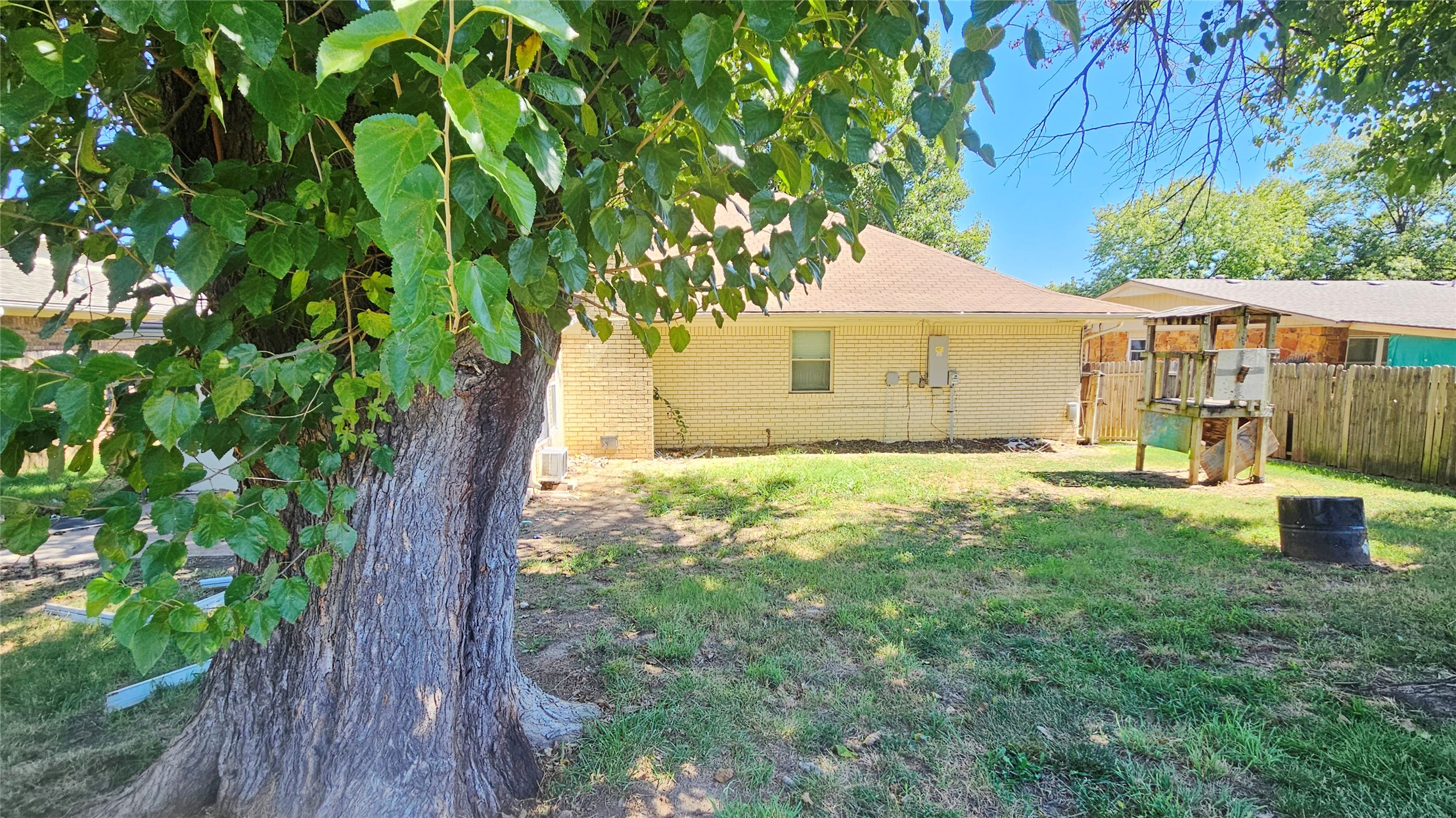 1212 S Walnut Avenue Property Photo 28