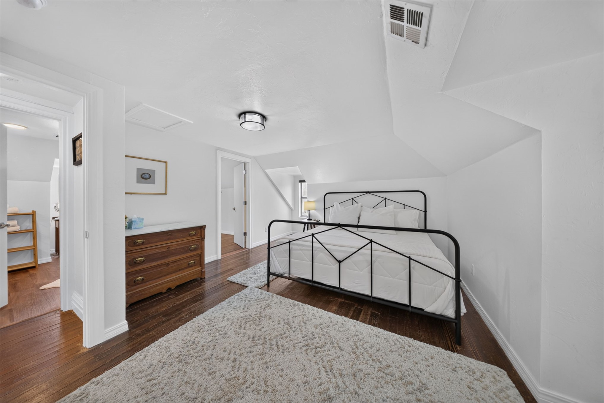 1109 S Main Street Property Photo 23