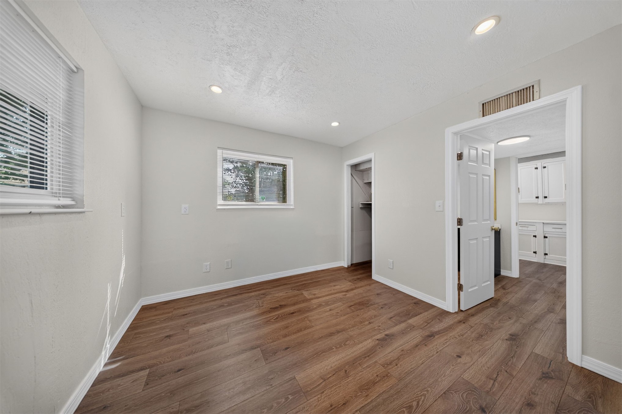 1231 S Gary Place Property Photo 21