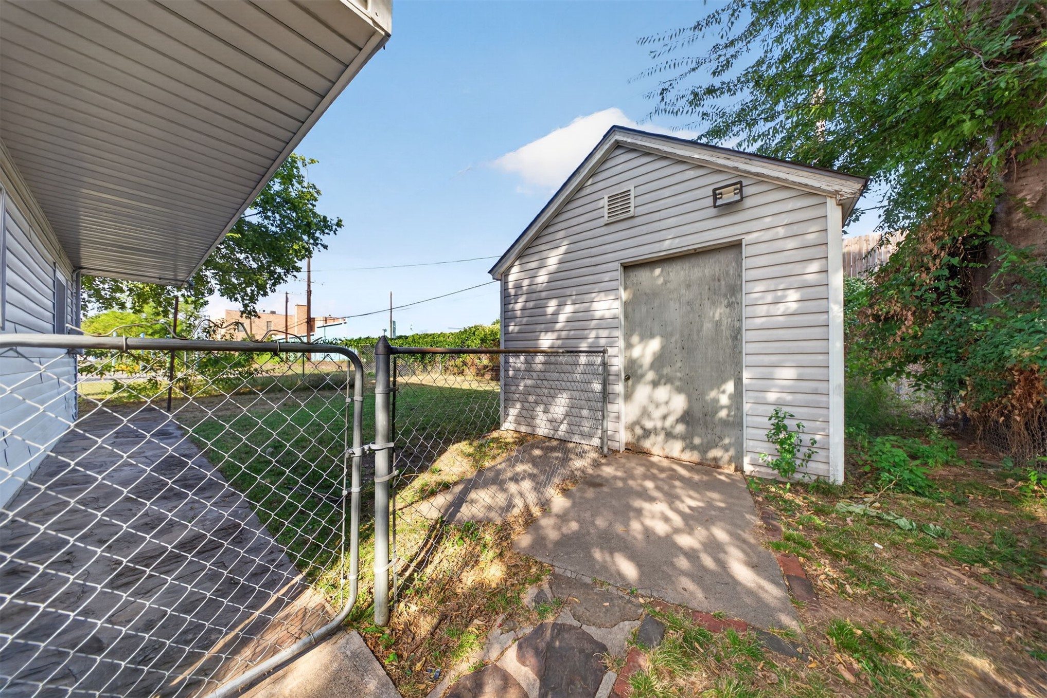 1231 S Gary Place Property Photo 33