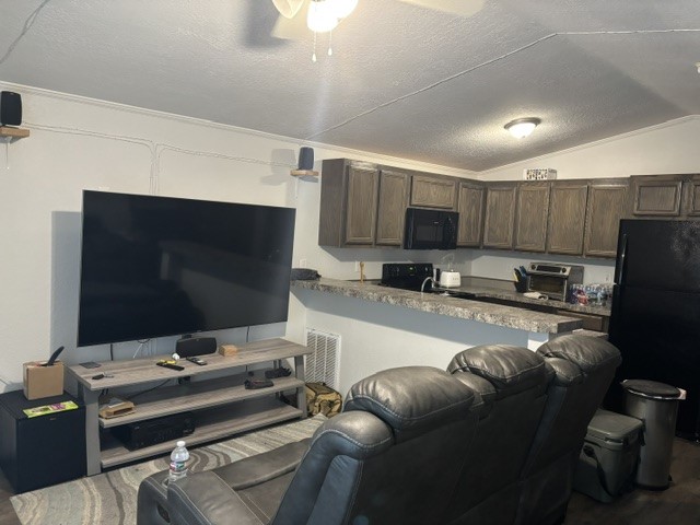 9561 Goal Lane Property Photo 4