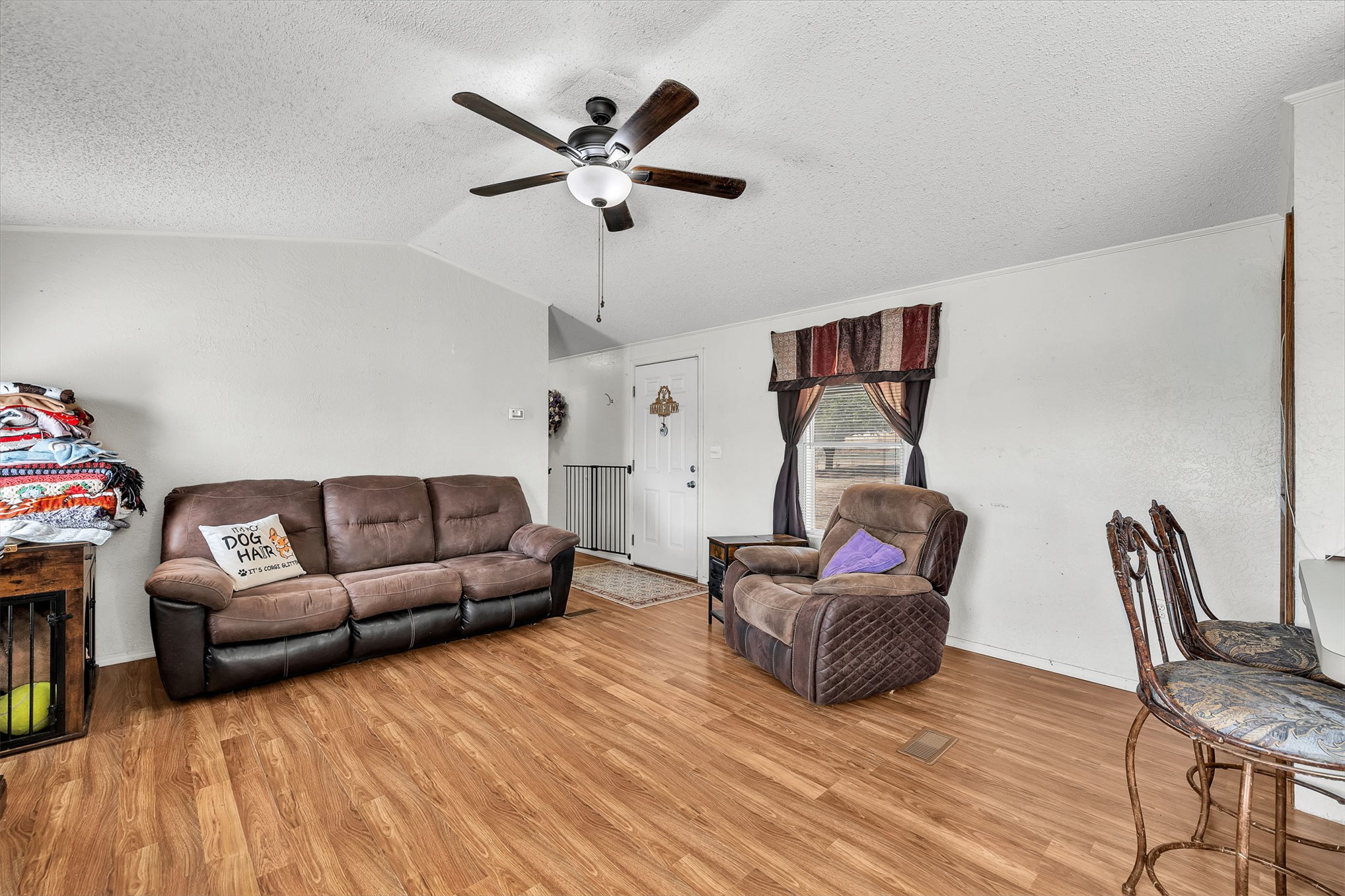 512 N Rockwell Avenue Property Photo 7