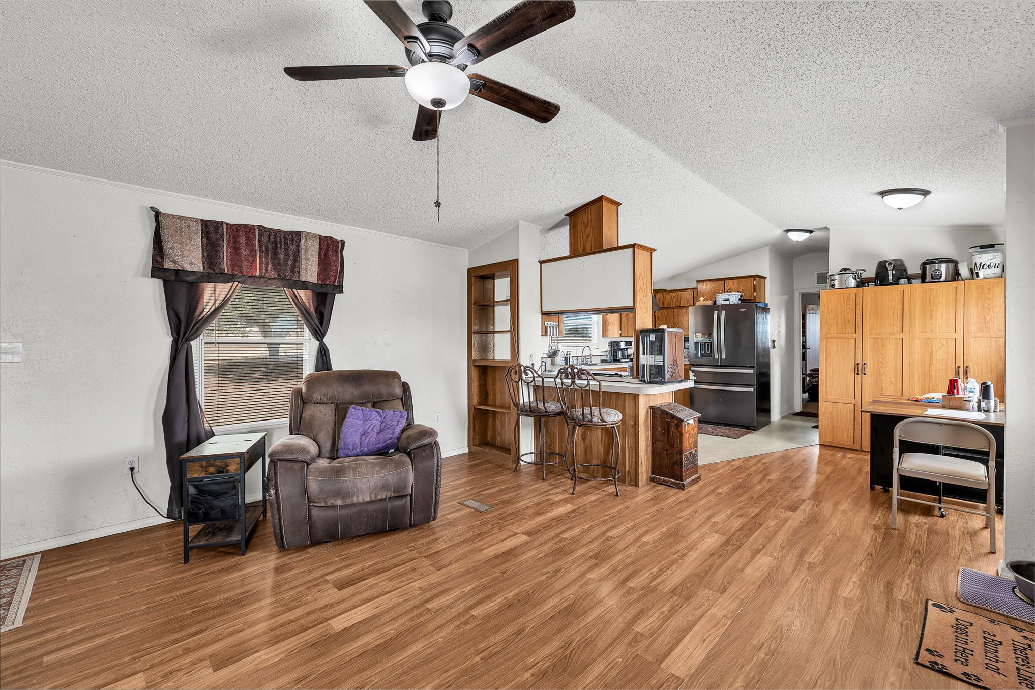 512 N Rockwell Avenue Property Photo 10
