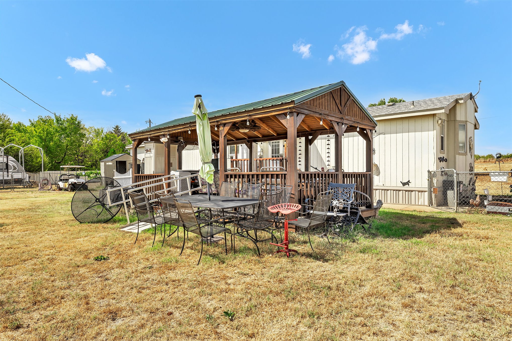 512 N Rockwell Avenue Property Photo 26