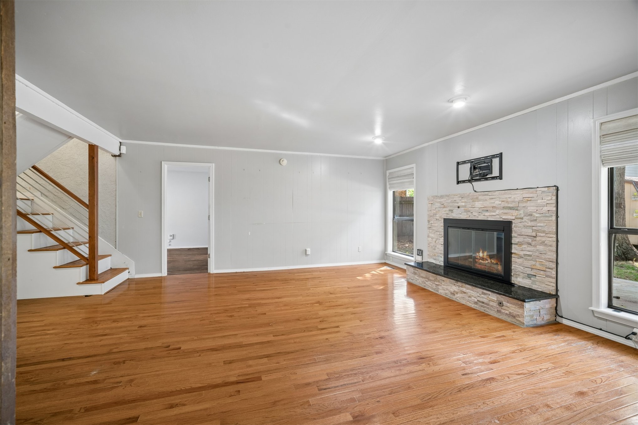 2509 W Canton Place Property Photo 4