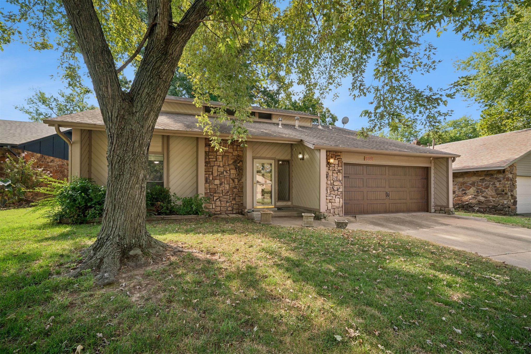 2509 W Canton Place Property Photo 37