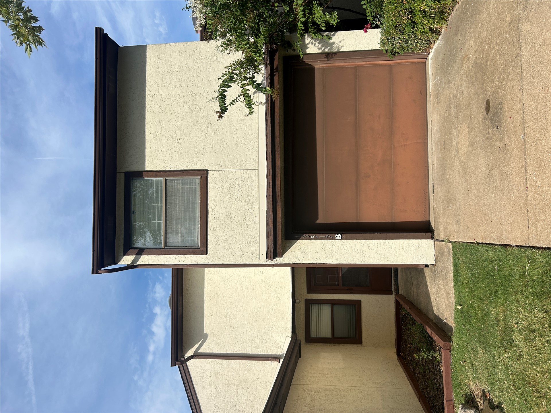 13517 E 30th Street B Property Photo 1