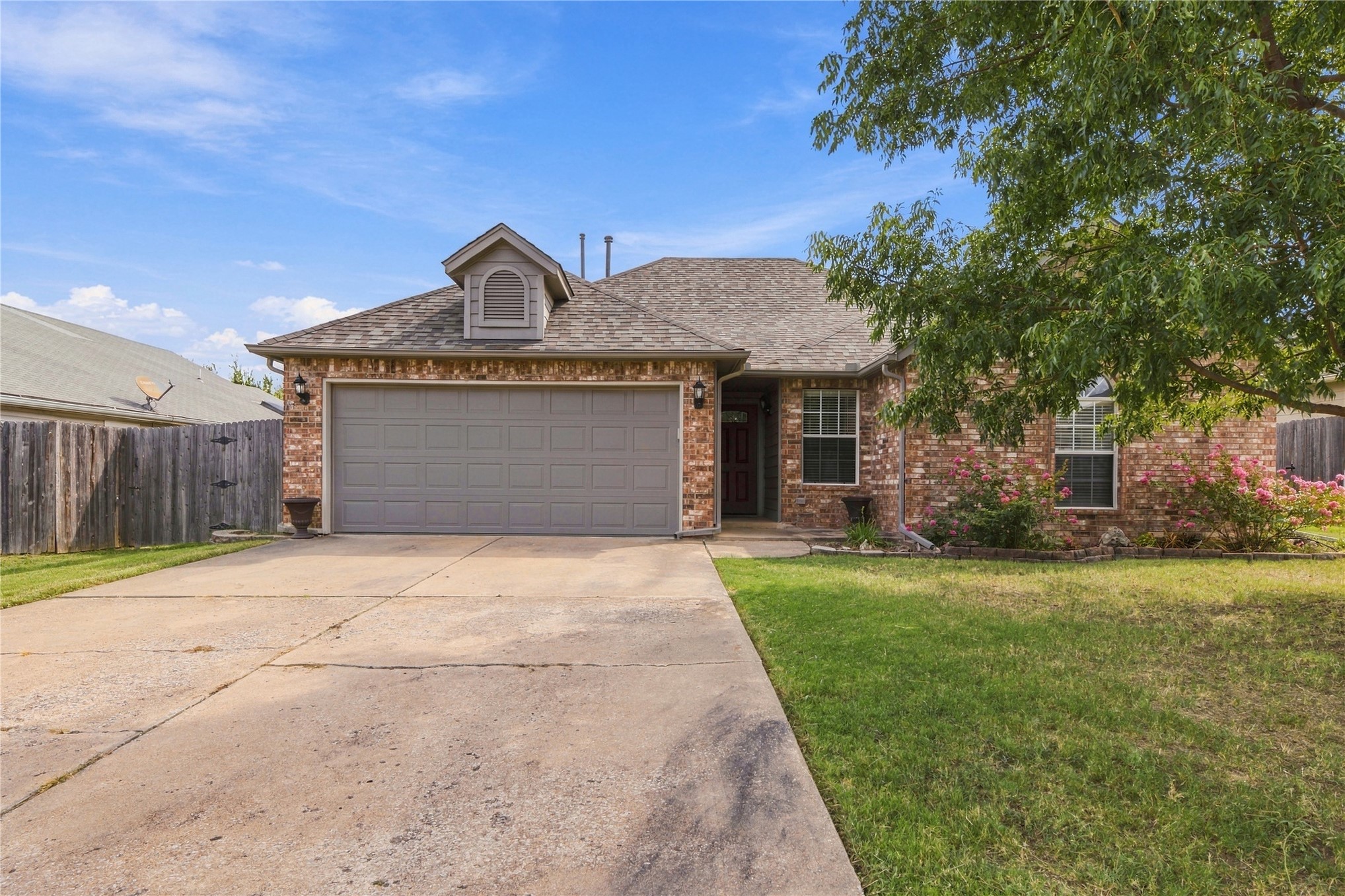 3417 S Dogwood Place Property Photo 1