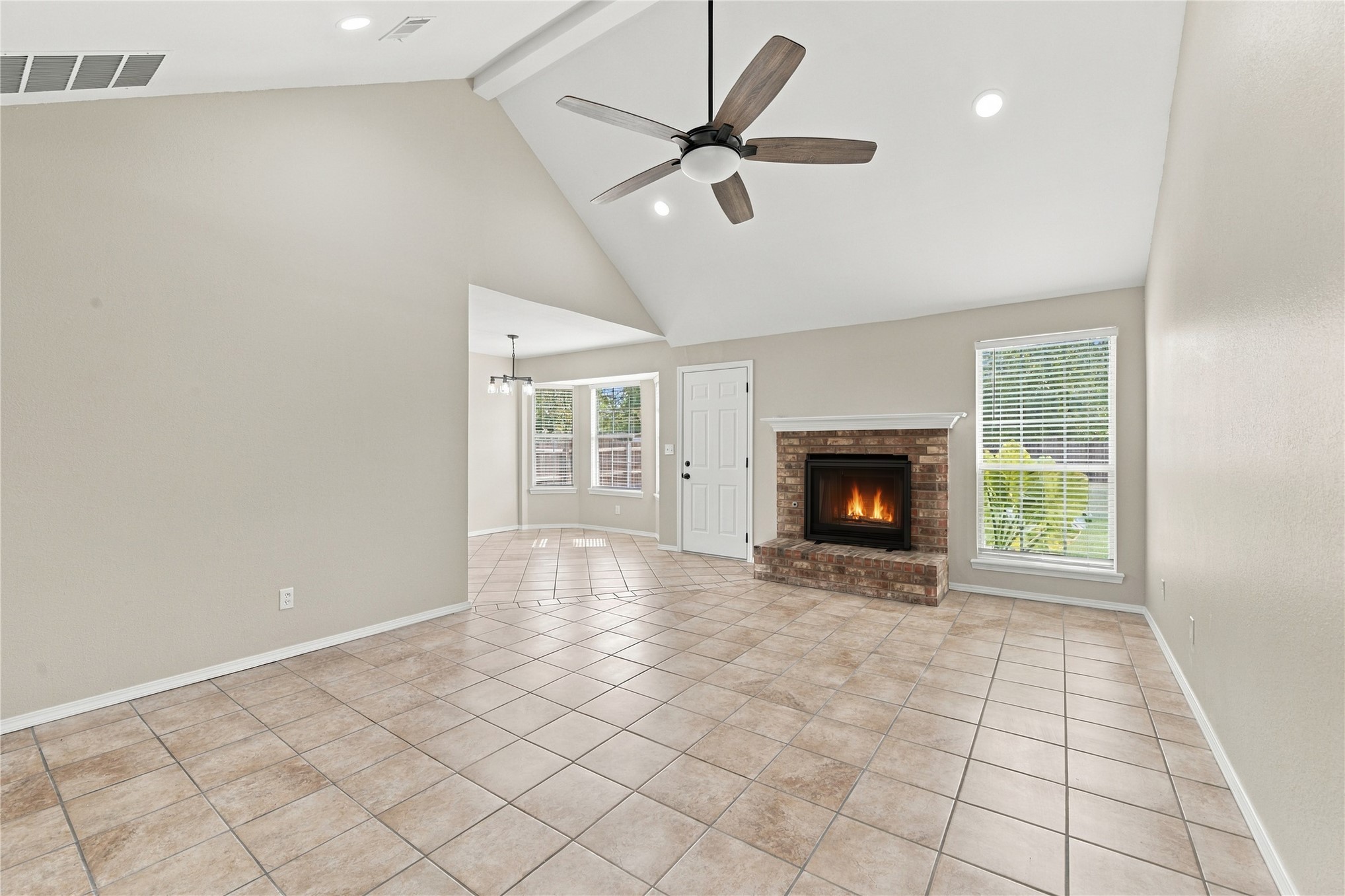 3417 S Dogwood Place Property Photo 3