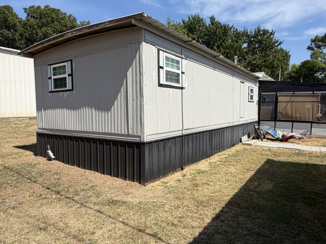 3949 E-z Street Property Photo 6